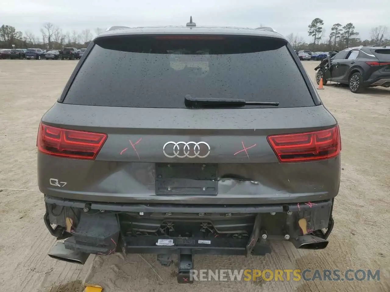 6 Photograph of a damaged car WA1VAAF70KD020476 AUDI Q7 2019