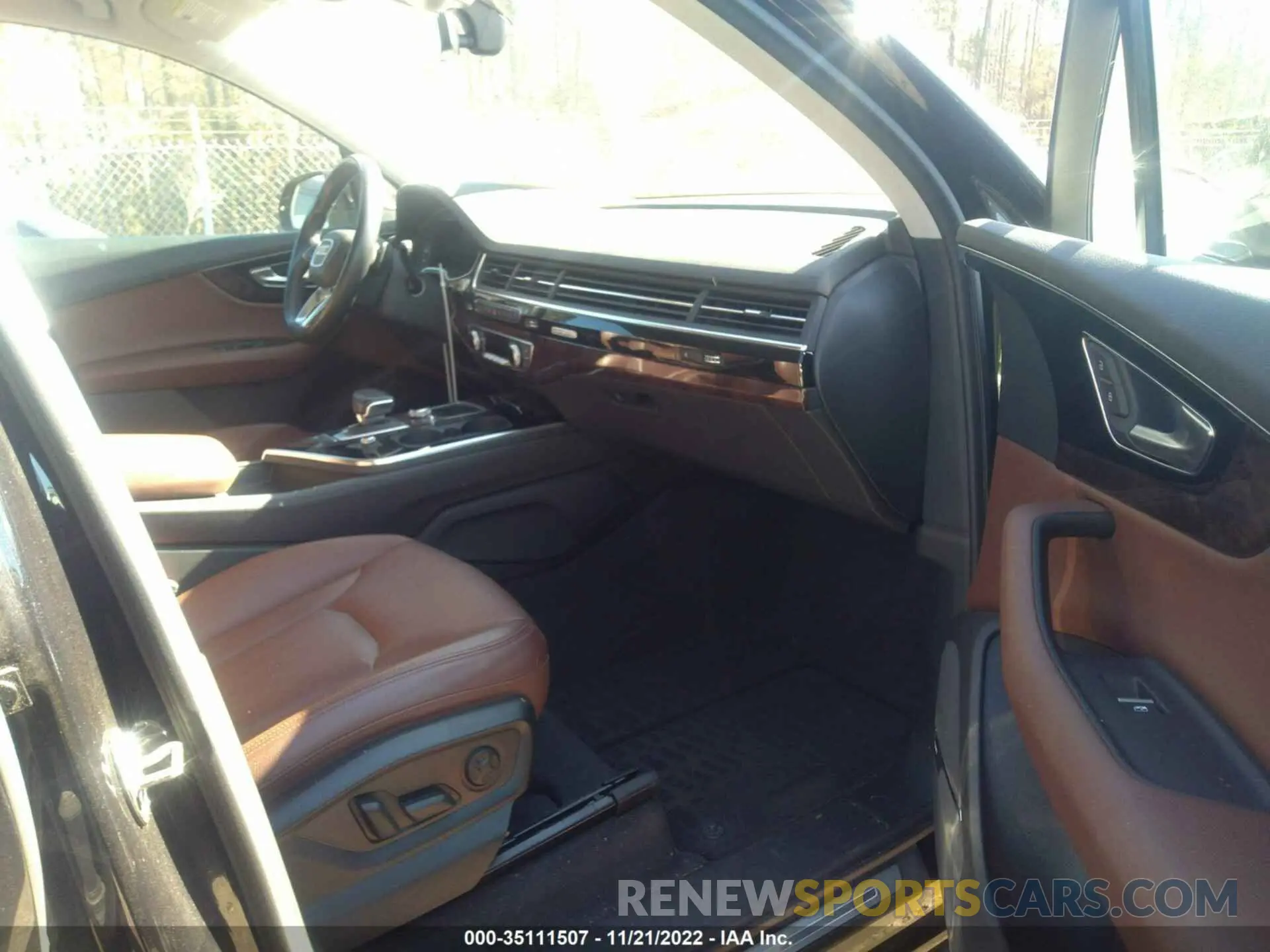5 Фотография поврежденного автомобиля WA1VAAF71KD015108 AUDI Q7 2019