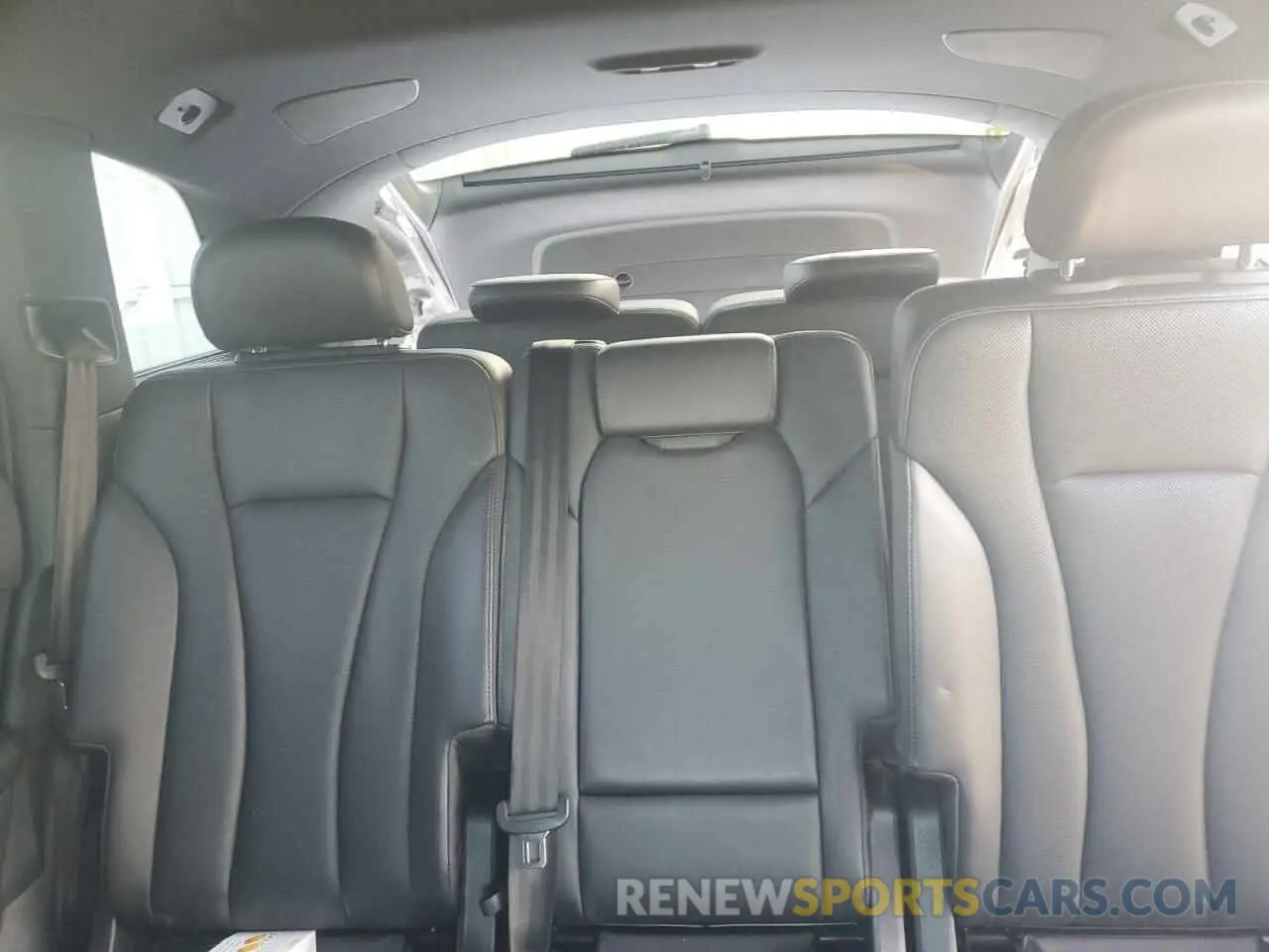 10 Photograph of a damaged car WA1VAAF71KD015478 AUDI Q7 2019
