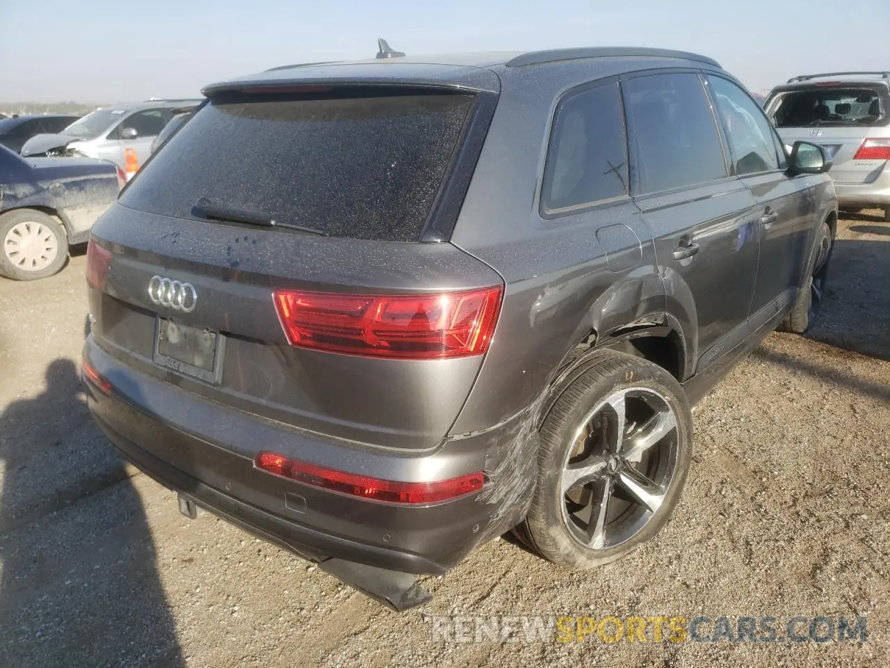 4 Фотография поврежденного автомобиля WA1VAAF71KD022933 AUDI Q7 2019