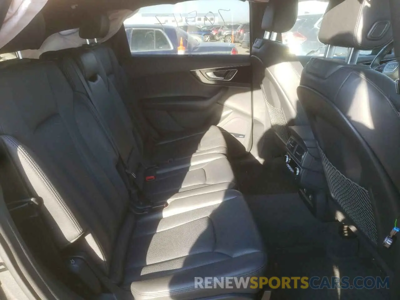 6 Фотография поврежденного автомобиля WA1VAAF71KD022933 AUDI Q7 2019