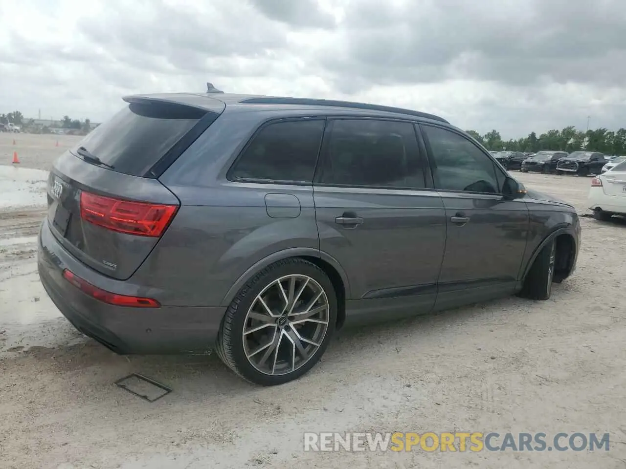 3 Фотография поврежденного автомобиля WA1VAAF71KD047623 AUDI Q7 2019