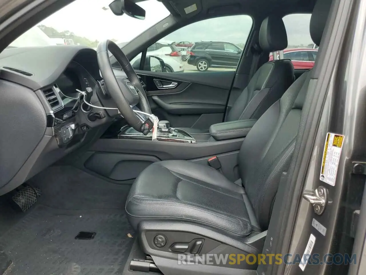 7 Фотография поврежденного автомобиля WA1VAAF71KD047623 AUDI Q7 2019