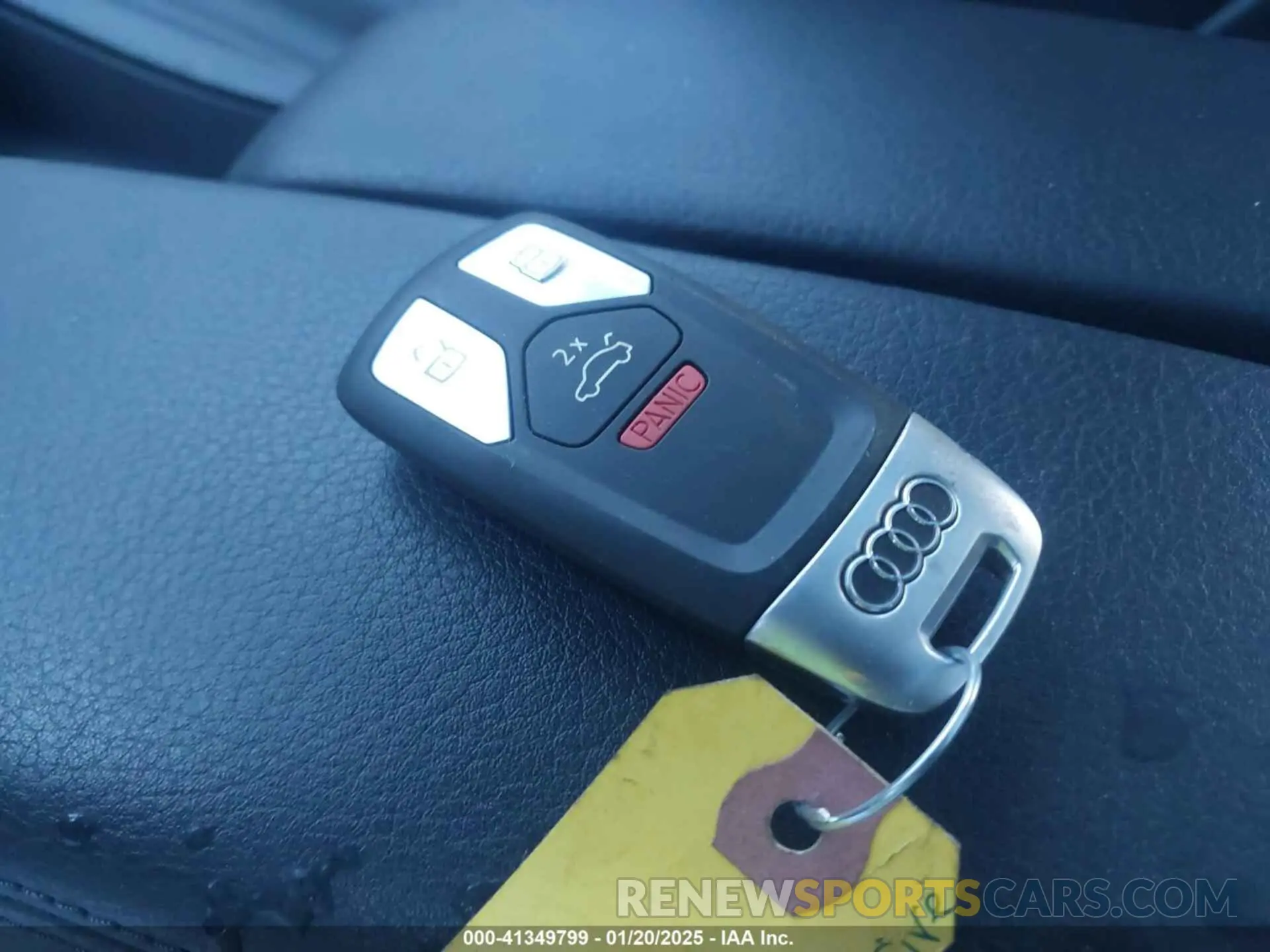 11 Photograph of a damaged car WA1VAAF72KD038123 AUDI Q7 2019