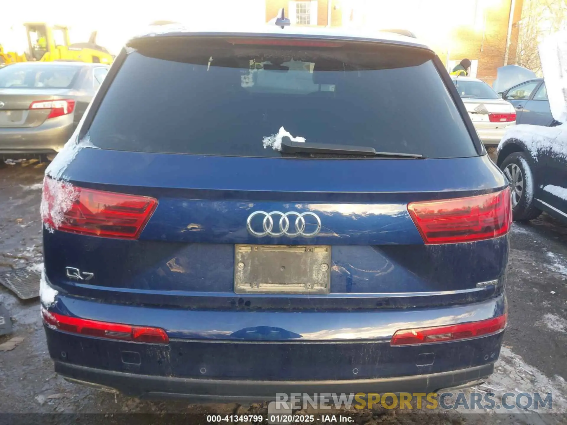 16 Photograph of a damaged car WA1VAAF72KD038123 AUDI Q7 2019