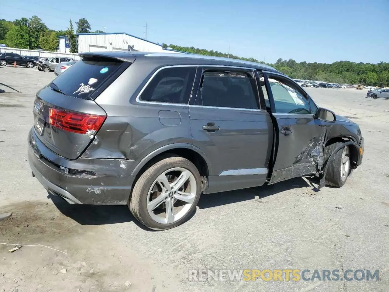 3 Фотография поврежденного автомобиля WA1VAAF73KD003364 AUDI Q7 2019