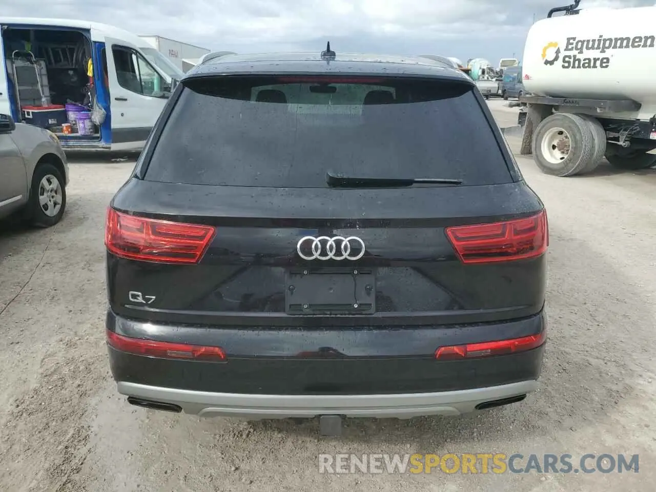 6 Photograph of a damaged car WA1VAAF73KD008564 AUDI Q7 2019