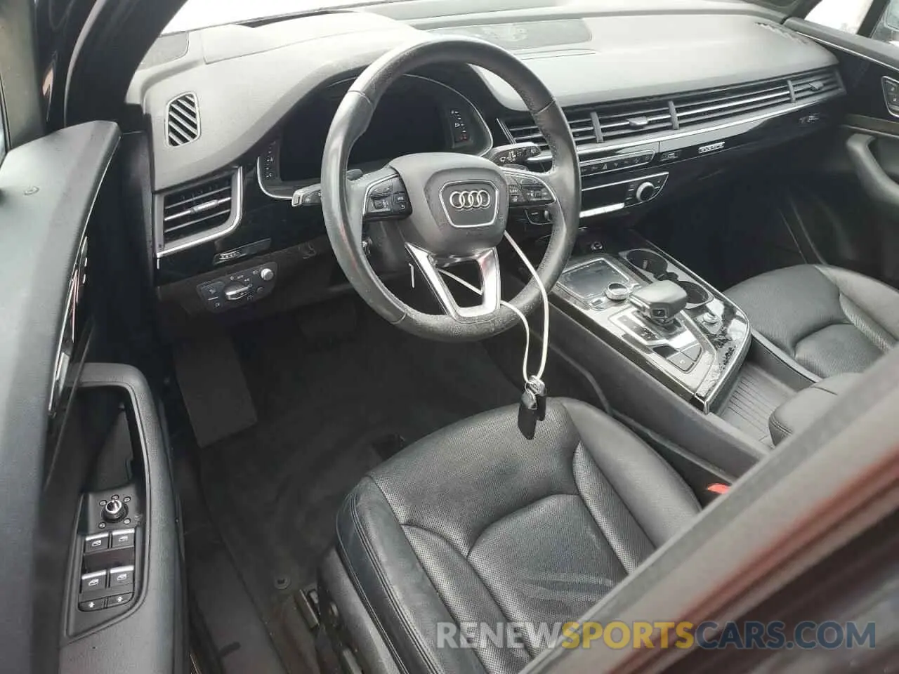 8 Photograph of a damaged car WA1VAAF73KD008564 AUDI Q7 2019