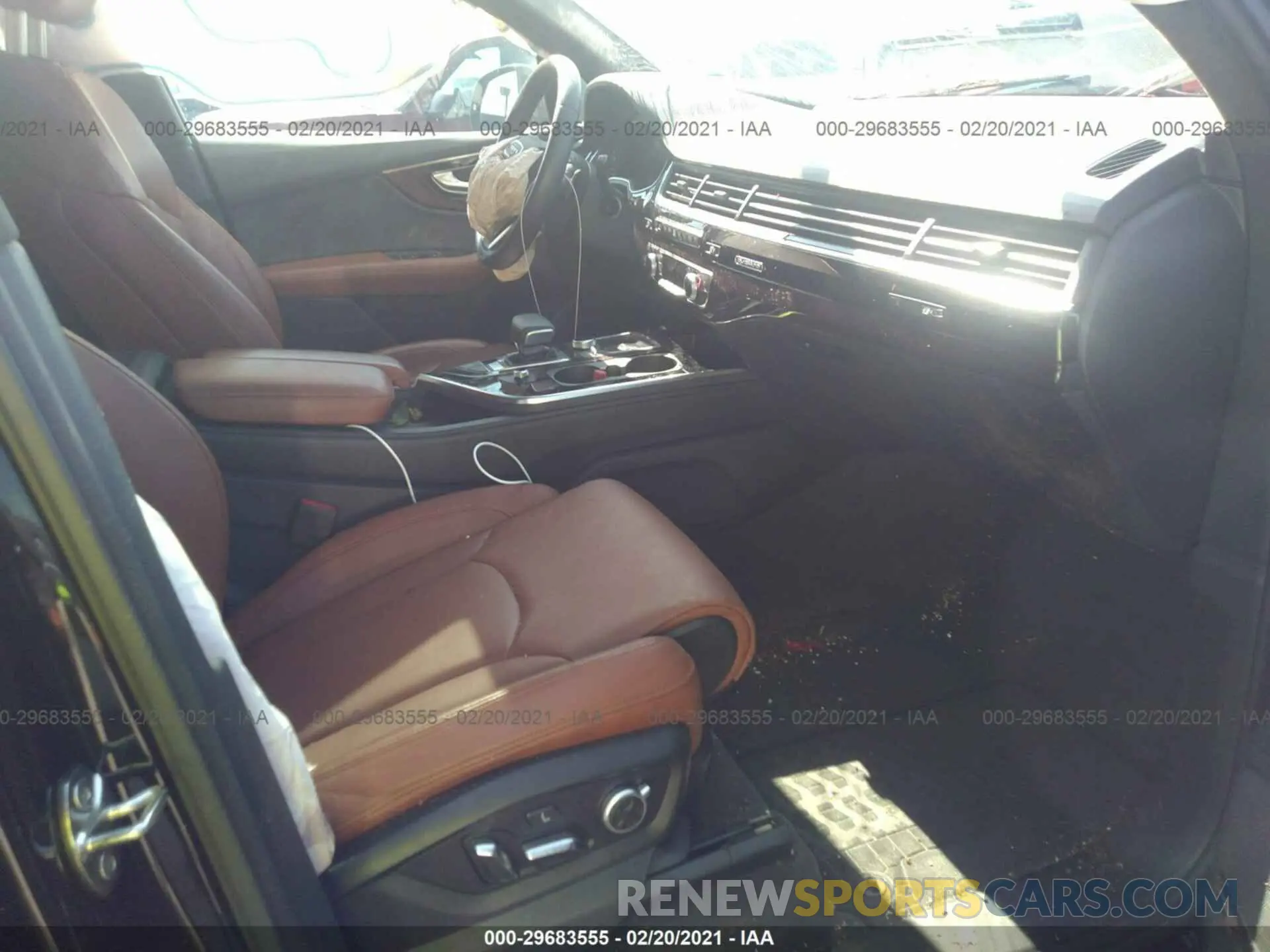 5 Photograph of a damaged car WA1VAAF74KD013336 AUDI Q7 2019