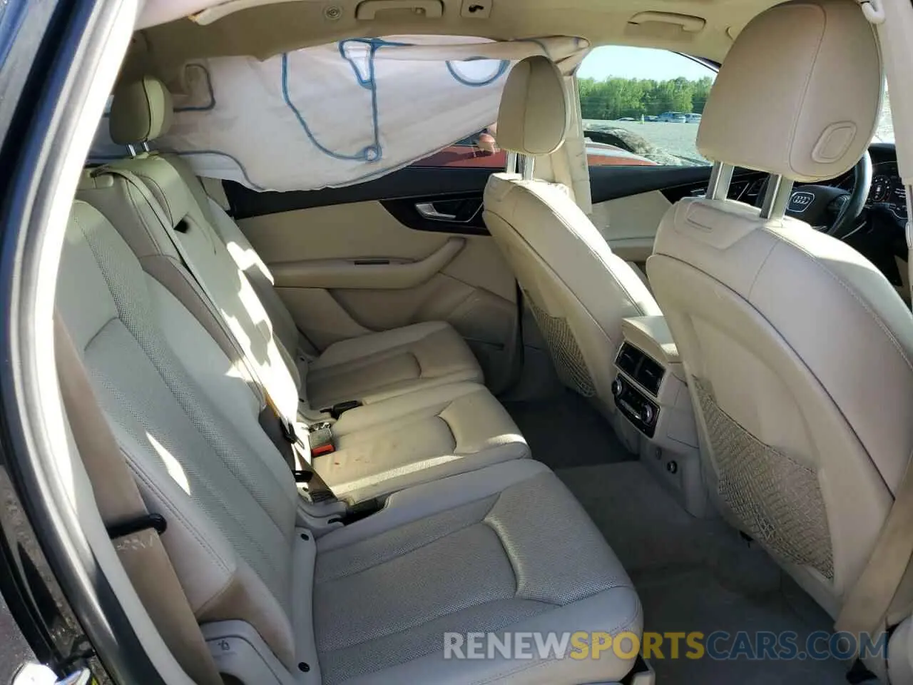 12 Photograph of a damaged car WA1VAAF74KD024417 AUDI Q7 2019