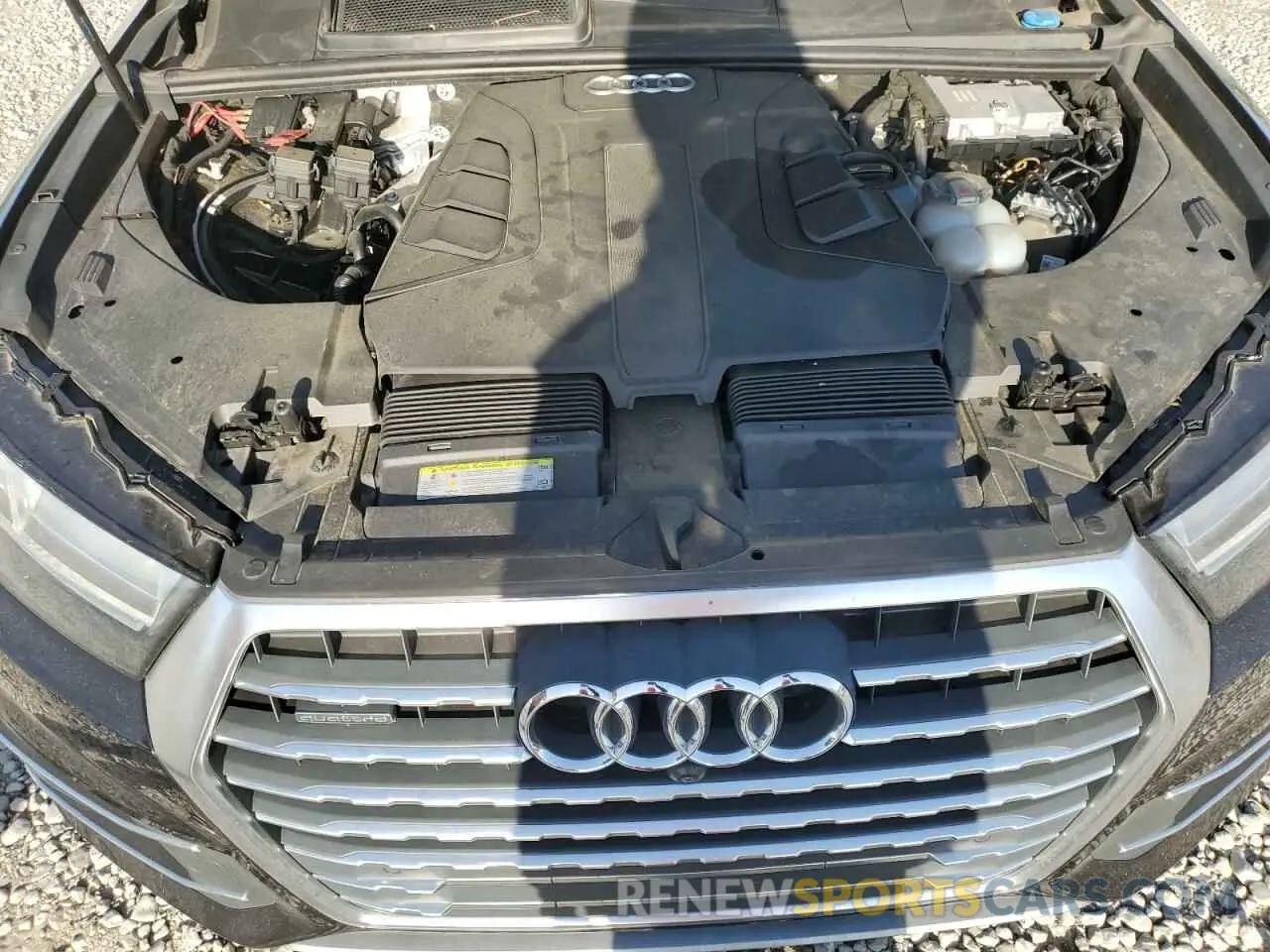 14 Photograph of a damaged car WA1VAAF74KD024417 AUDI Q7 2019