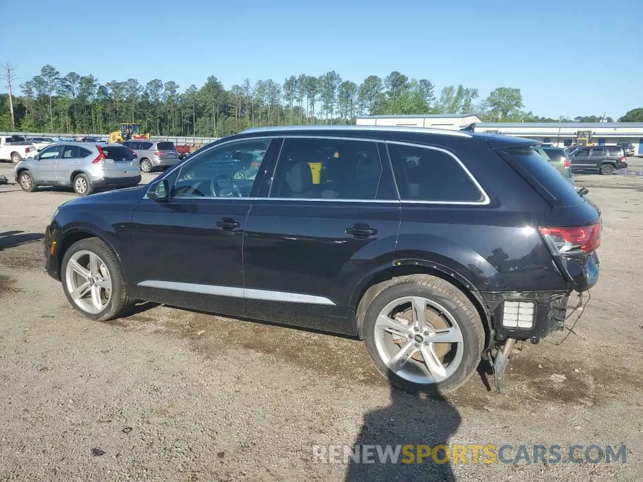 2 Photograph of a damaged car WA1VAAF74KD026605 AUDI Q7 2019