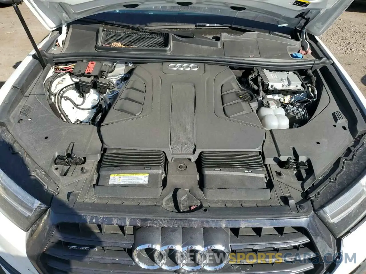 12 Photograph of a damaged car WA1VAAF74KD028712 AUDI Q7 2019