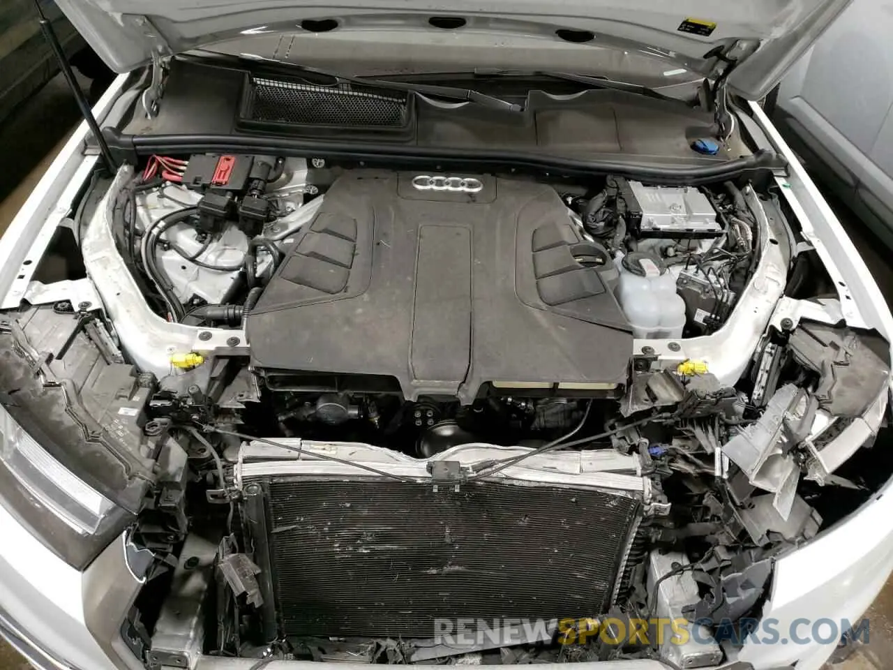 7 Photograph of a damaged car WA1VAAF74KD039371 AUDI Q7 2019