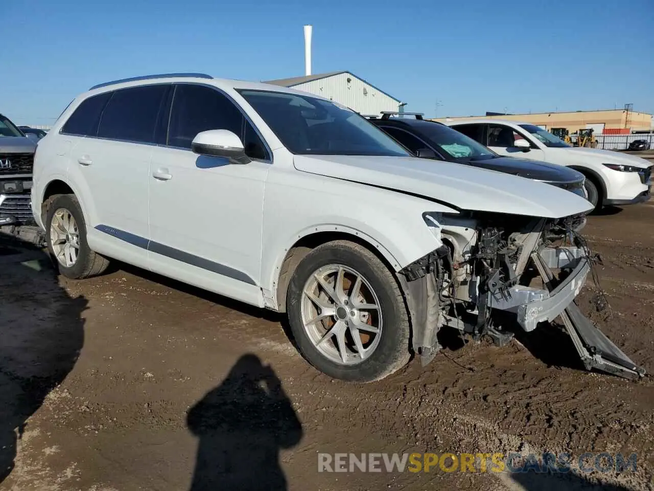 4 Photograph of a damaged car WA1VAAF75KD011398 AUDI Q7 2019