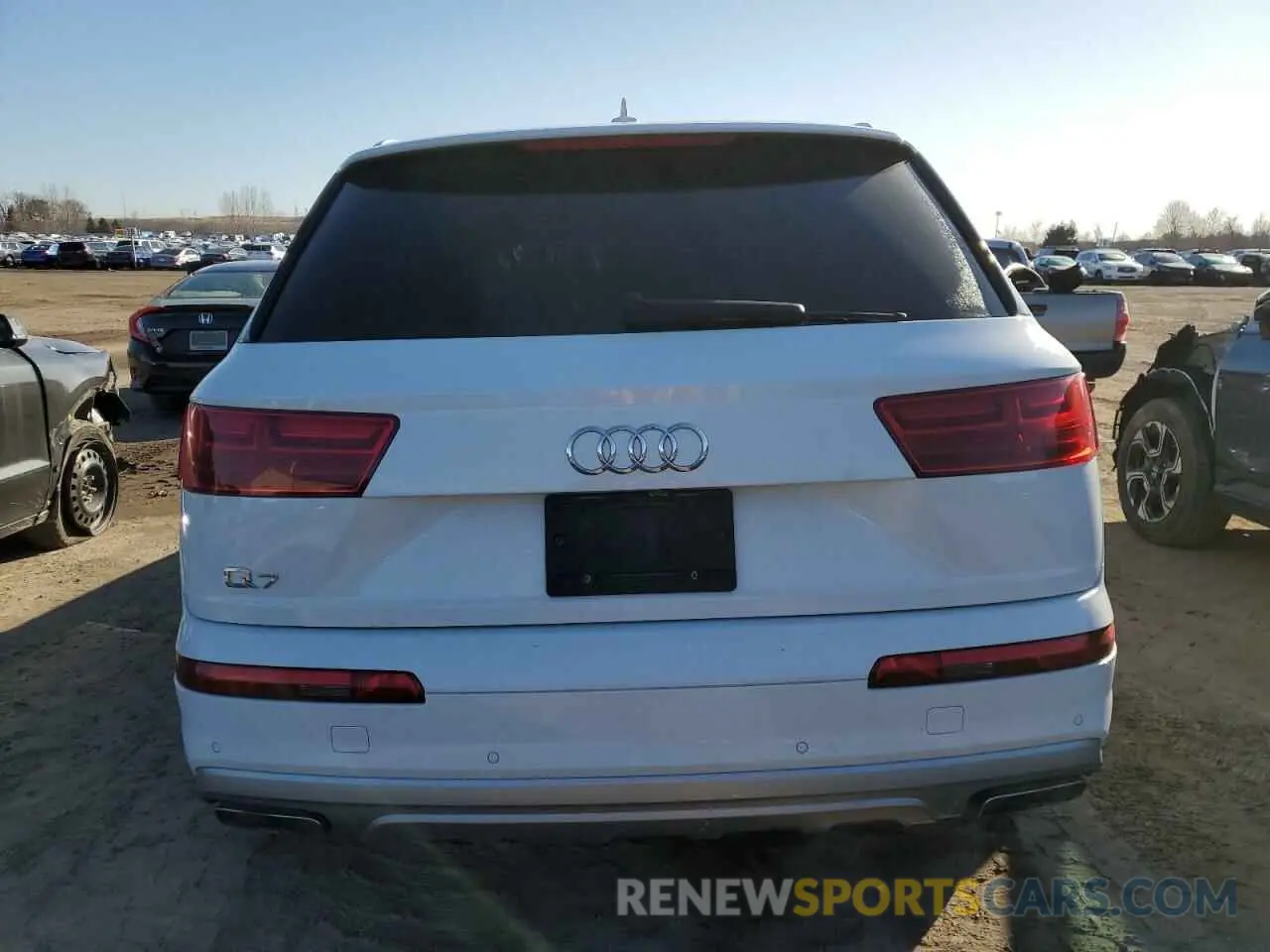 6 Photograph of a damaged car WA1VAAF75KD011398 AUDI Q7 2019