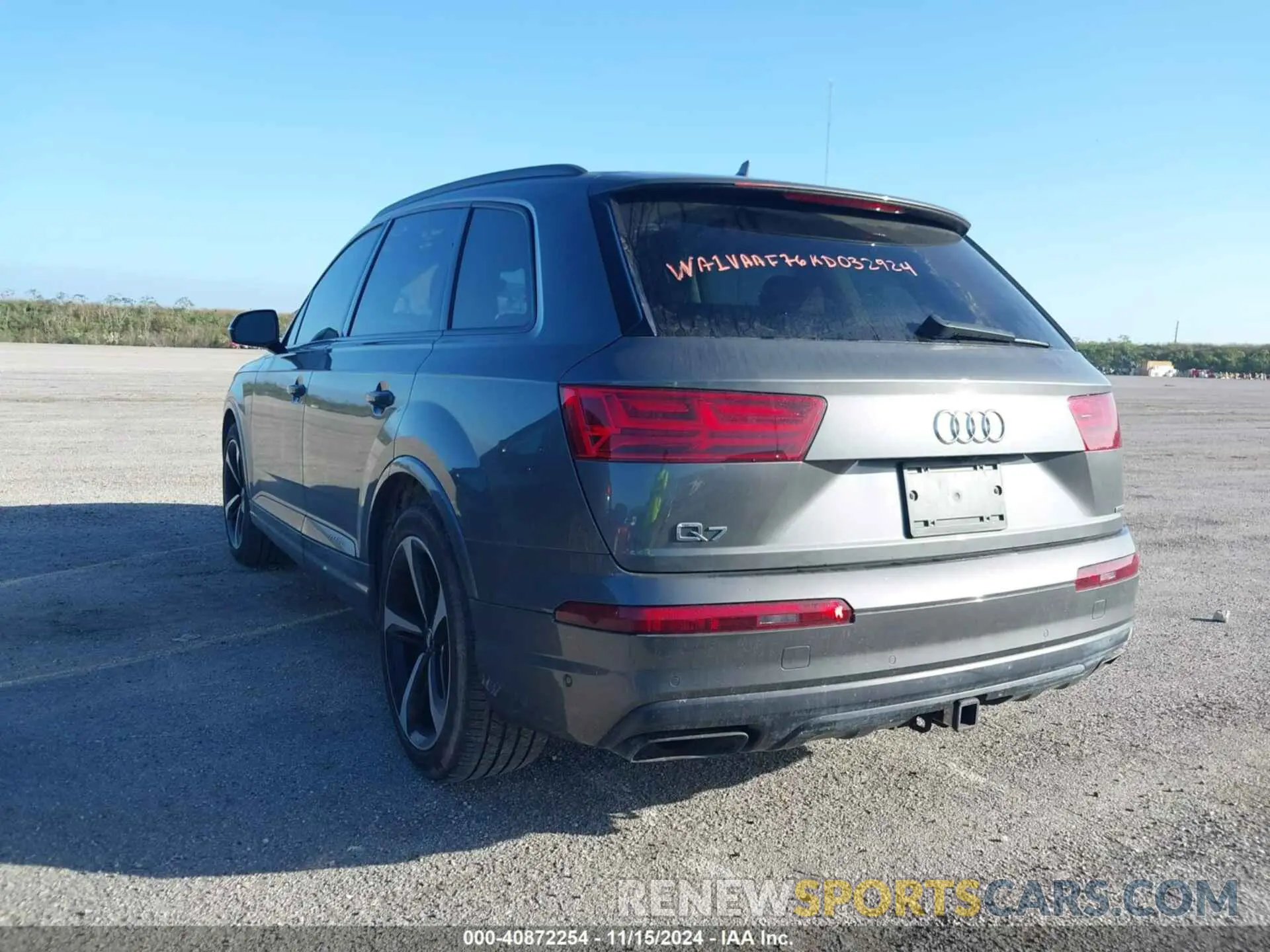 3 Фотография поврежденного автомобиля WA1VAAF76KD032924 AUDI Q7 2019