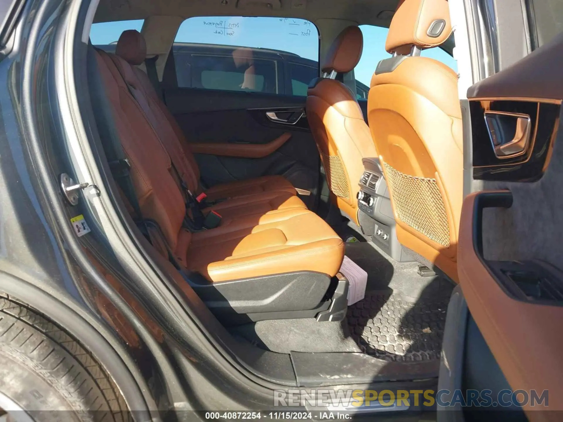 8 Фотография поврежденного автомобиля WA1VAAF76KD032924 AUDI Q7 2019