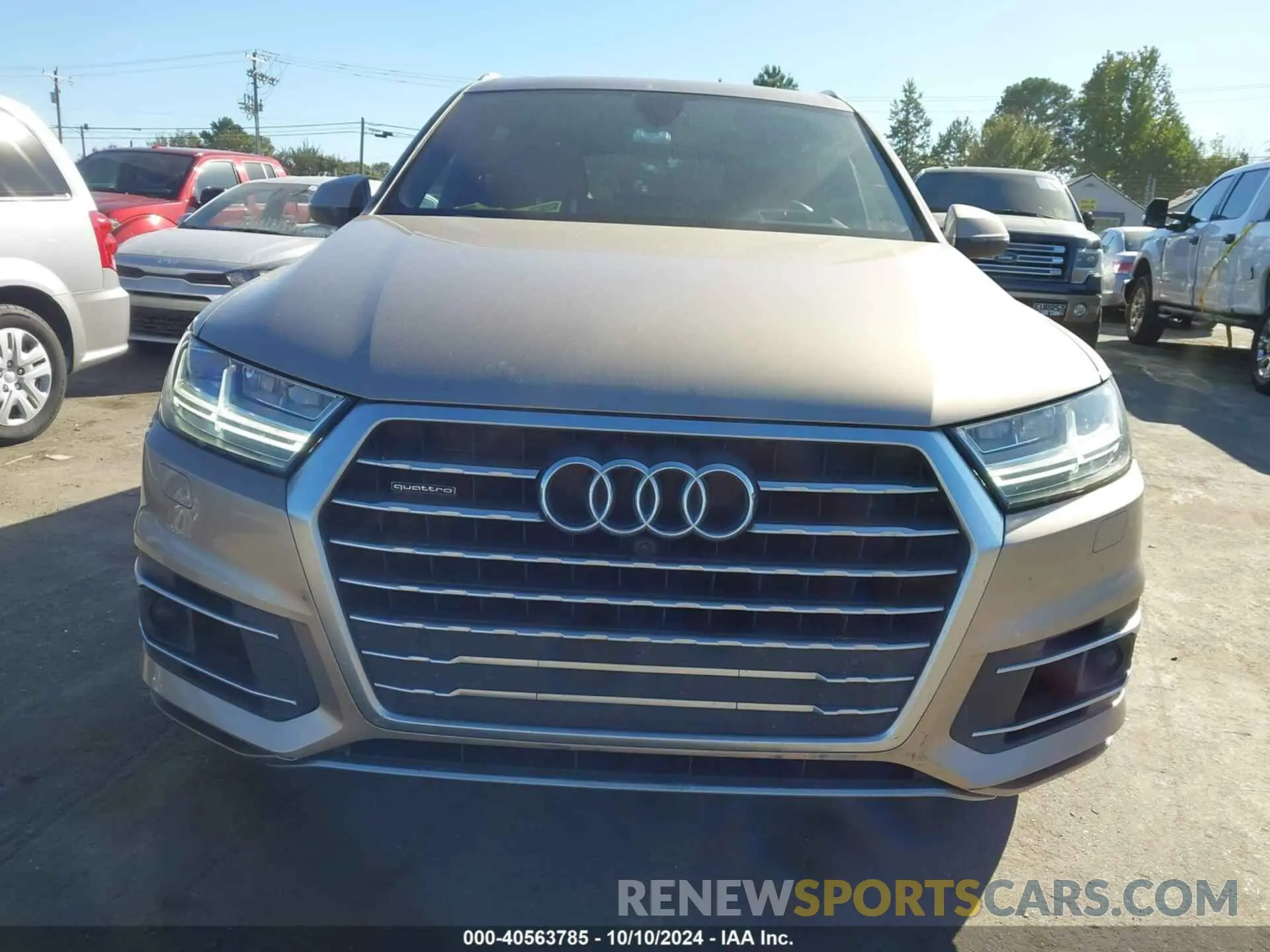 12 Фотография поврежденного автомобиля WA1VAAF77KD017557 AUDI Q7 2019