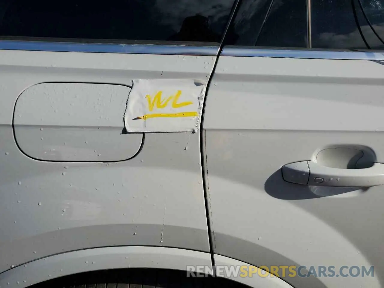 13 Photograph of a damaged car WA1VAAF78KD012237 AUDI Q7 2019