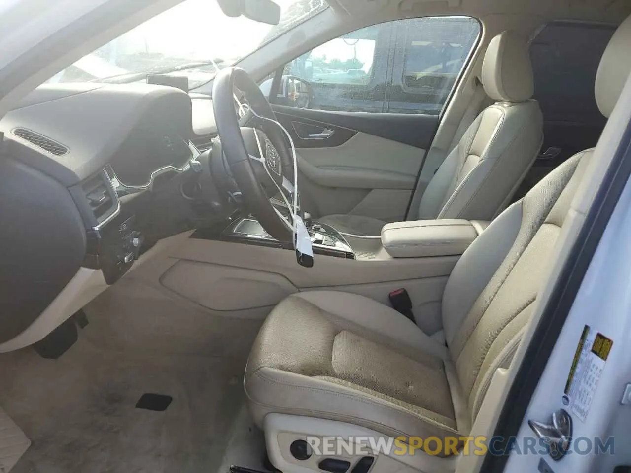 7 Photograph of a damaged car WA1VAAF78KD012237 AUDI Q7 2019