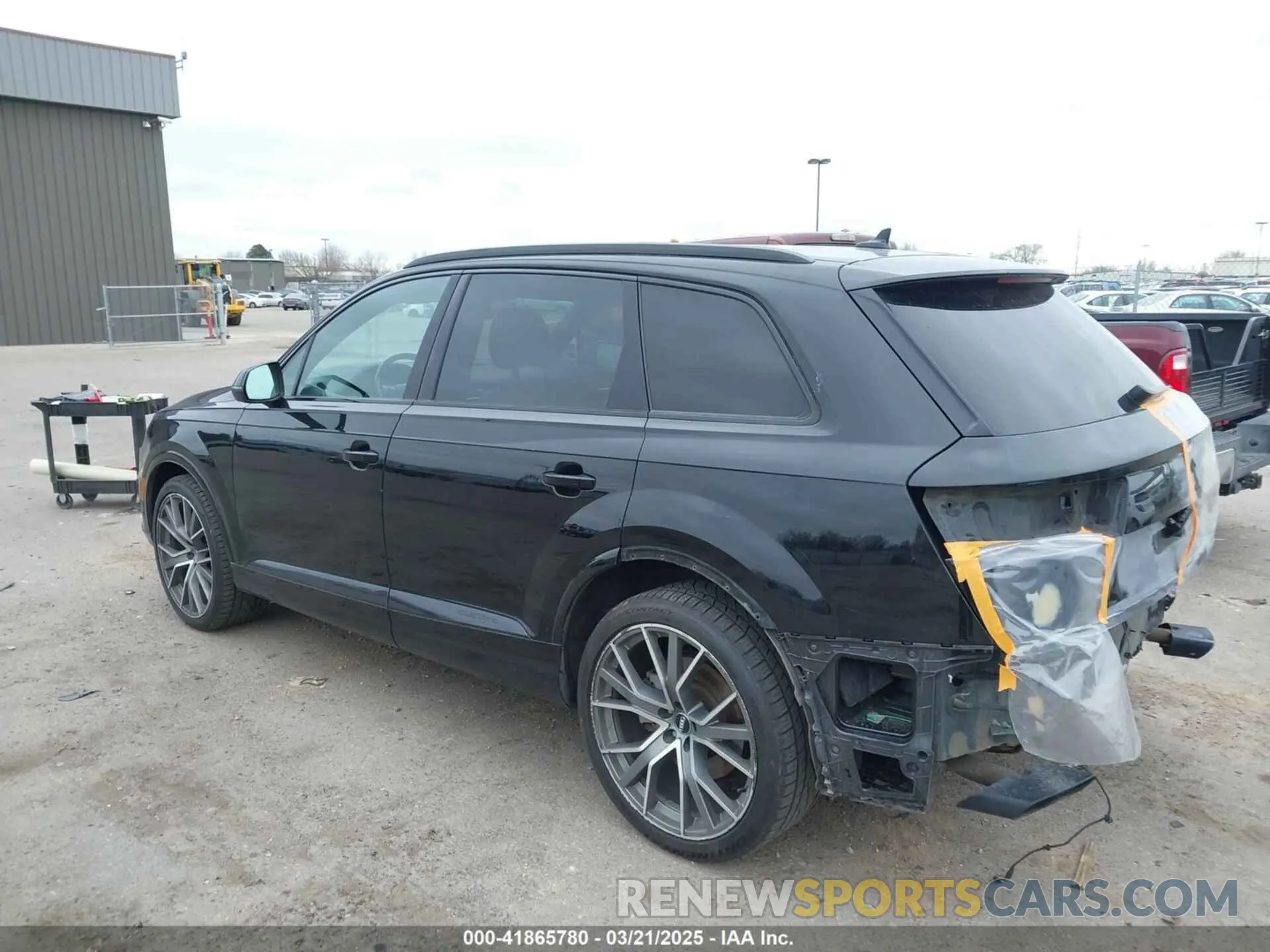 3 Фотография поврежденного автомобиля WA1VAAF79KD004597 AUDI Q7 2019