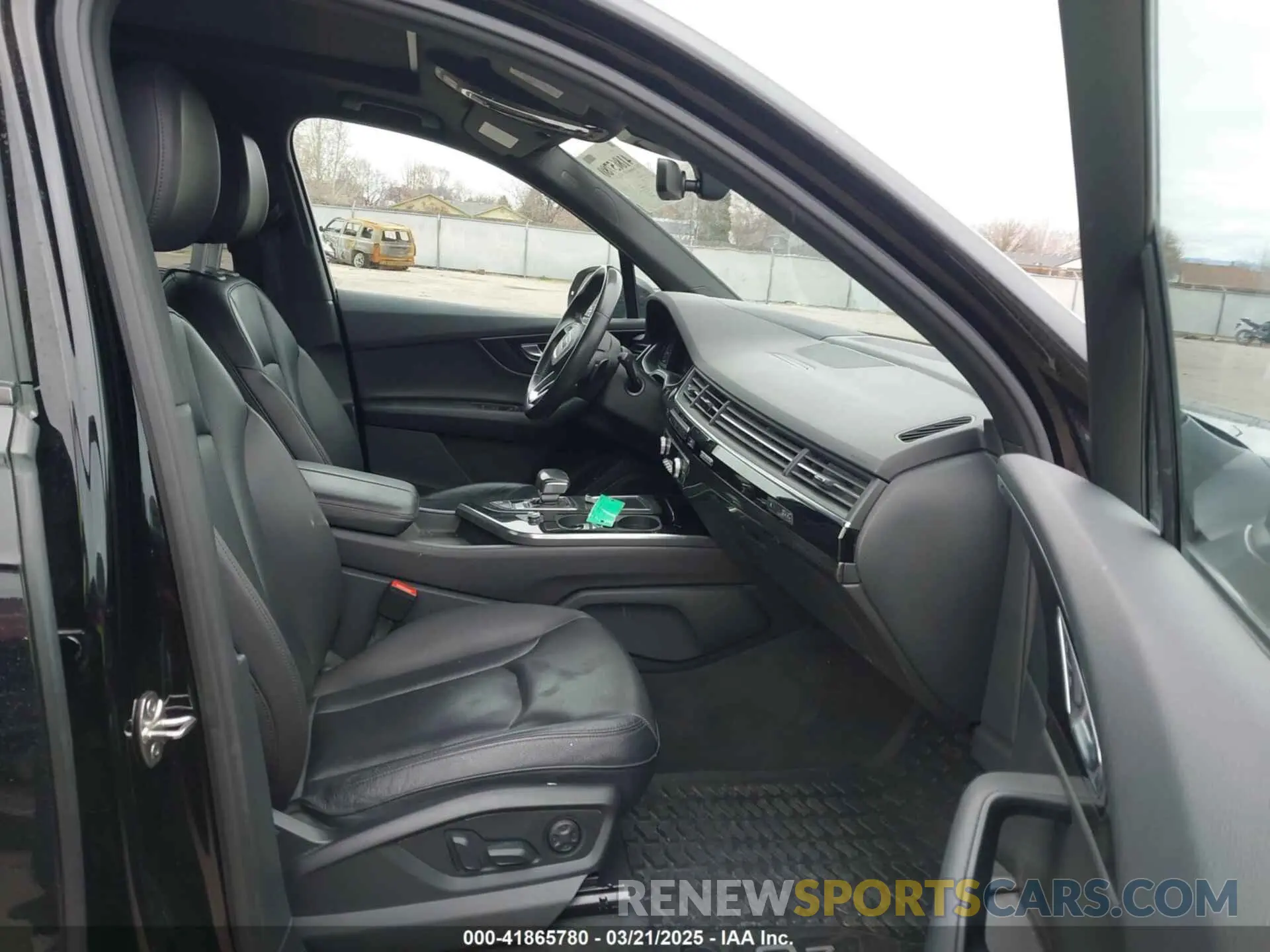5 Фотография поврежденного автомобиля WA1VAAF79KD004597 AUDI Q7 2019