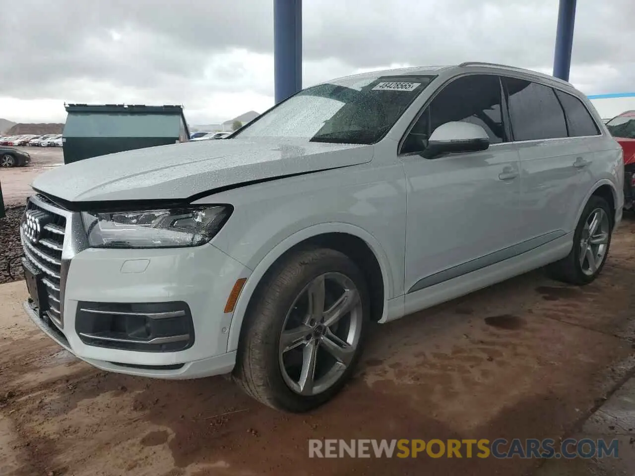 1 Photograph of a damaged car WA1VAAF79KD012389 AUDI Q7 2019