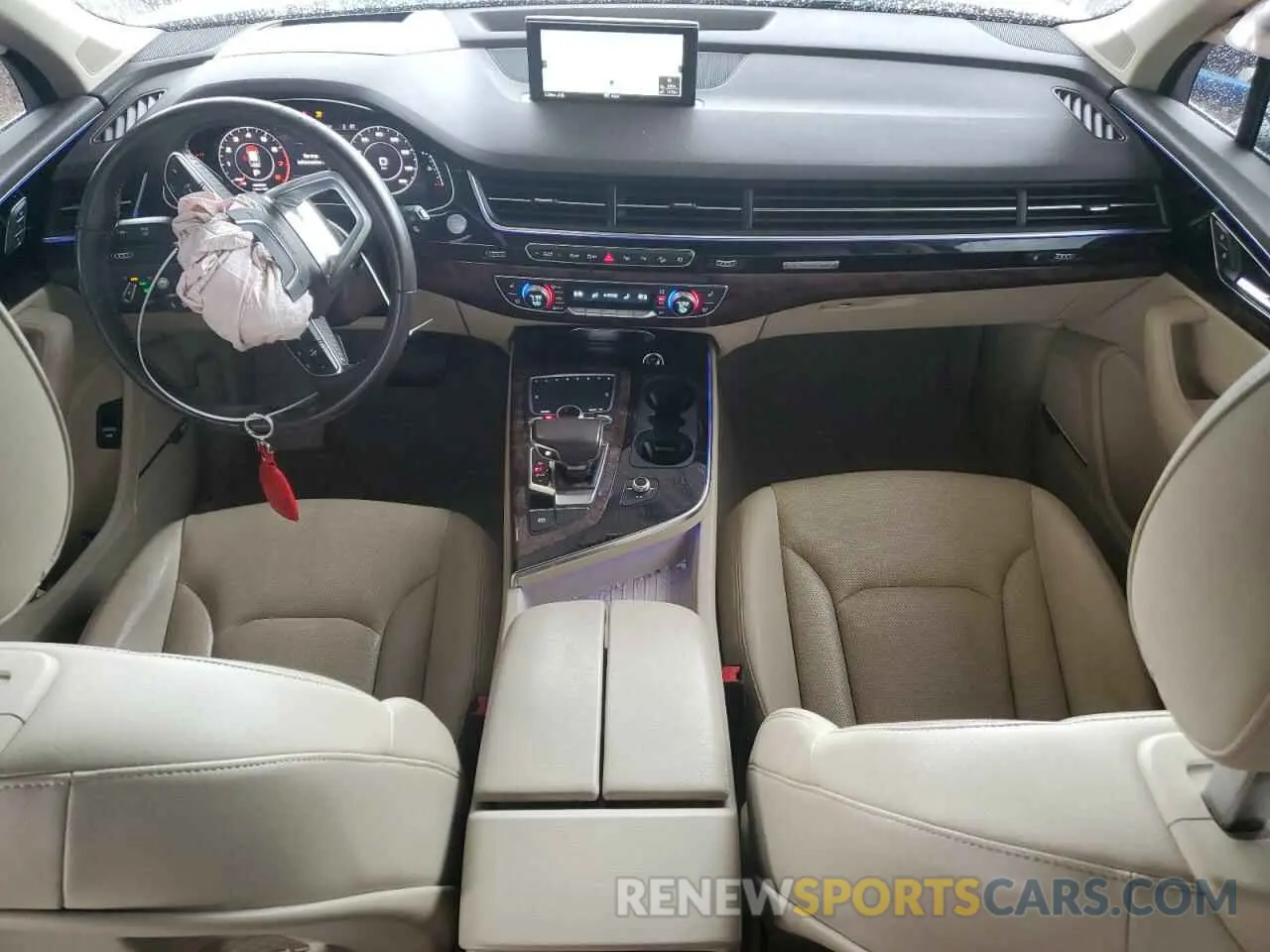 8 Photograph of a damaged car WA1VAAF79KD012389 AUDI Q7 2019