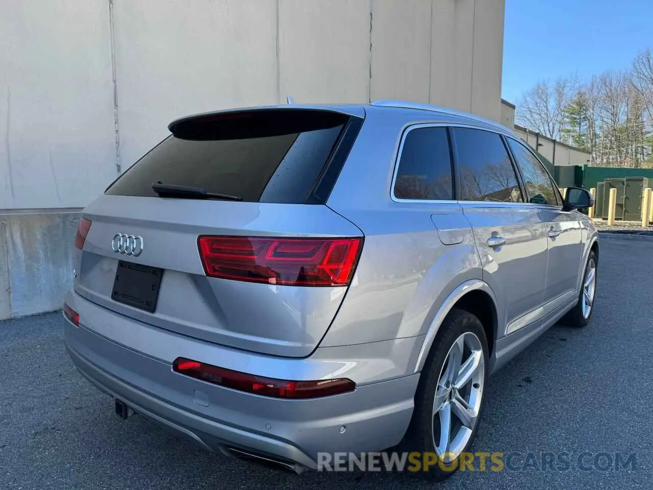4 Фотография поврежденного автомобиля WA1VAAF79KD026762 AUDI Q7 2019