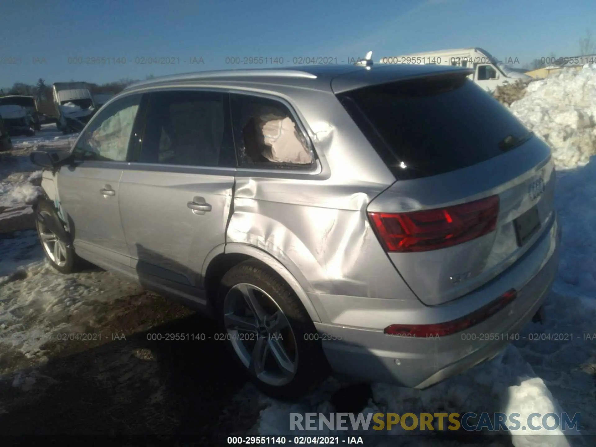 3 Photograph of a damaged car WA1VAAF7XKD033882 AUDI Q7 2019