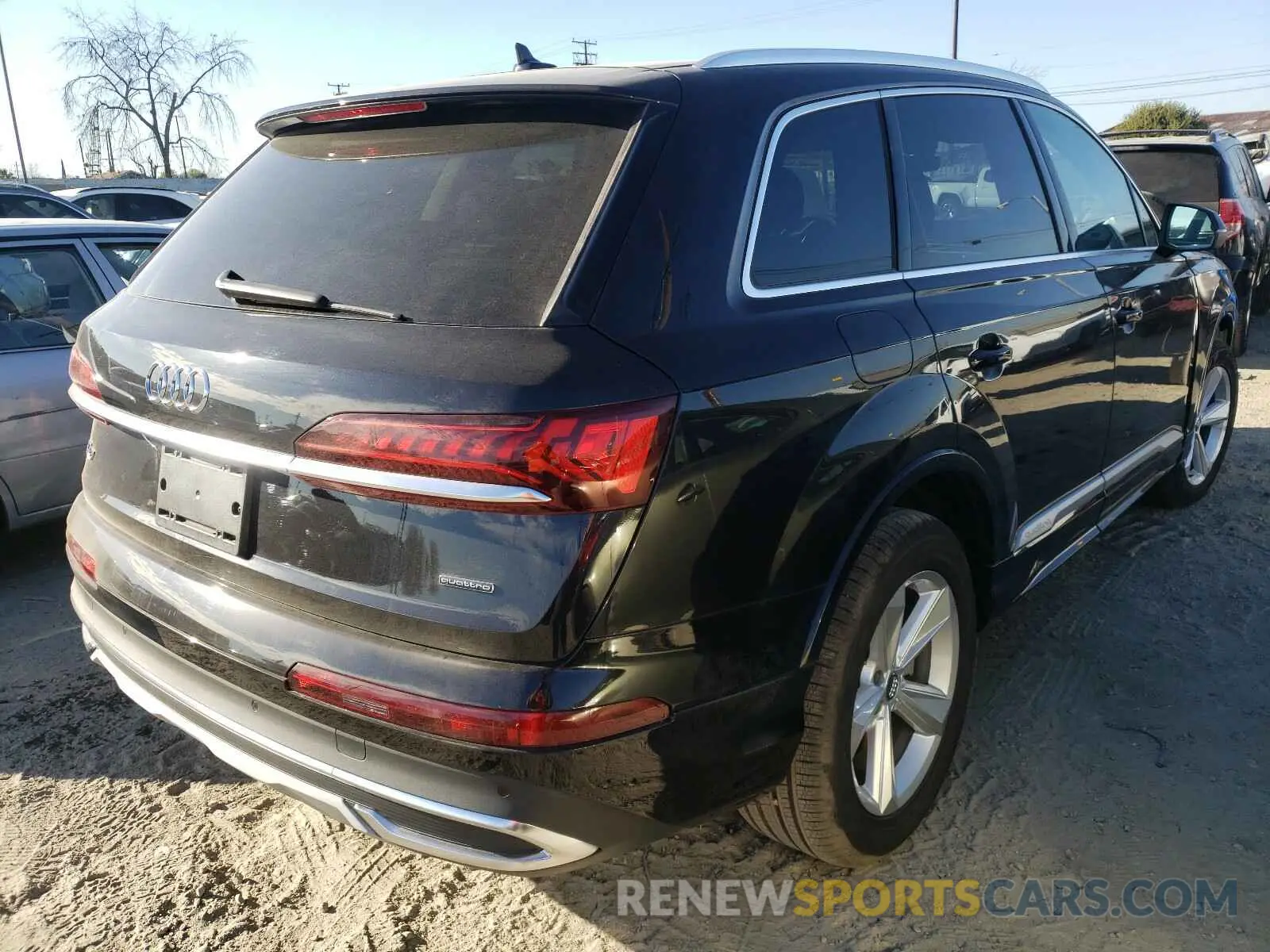 4 Photograph of a damaged car WA1AJAF76LD006999 AUDI Q7 2020