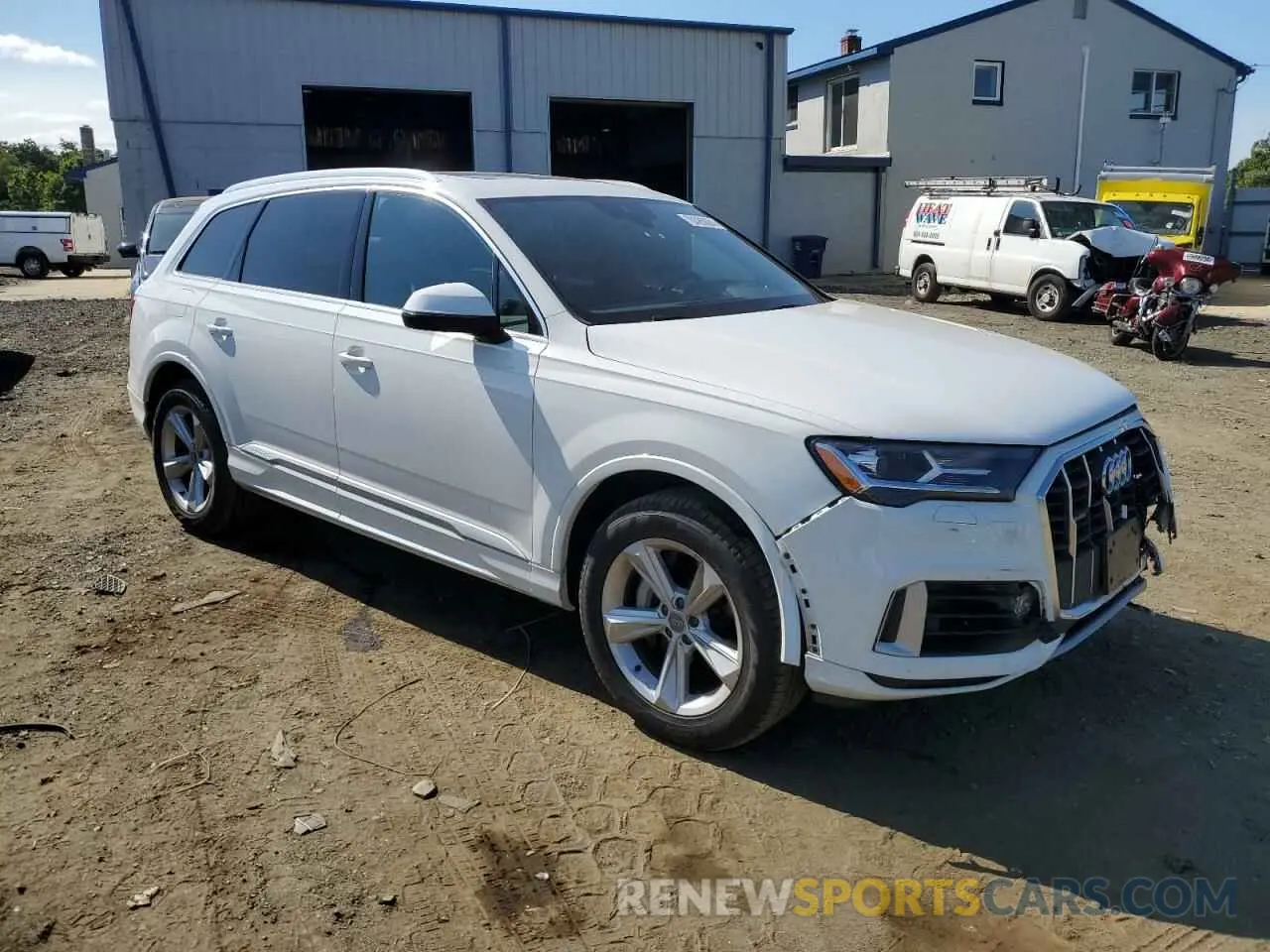 4 Photograph of a damaged car WA1AJAF7XLD011977 AUDI Q7 2020