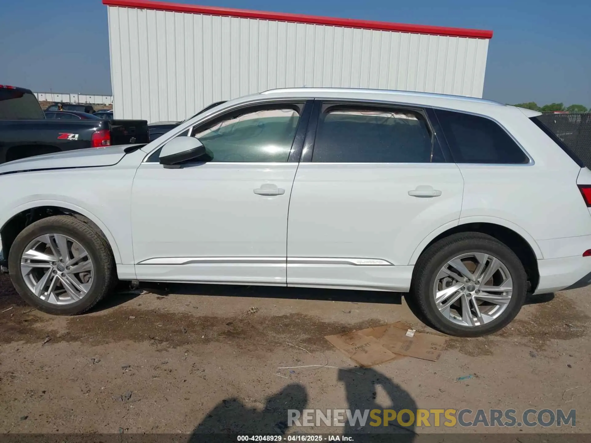 13 Photograph of a damaged car WA1AXAF73LD007509 AUDI Q7 2020