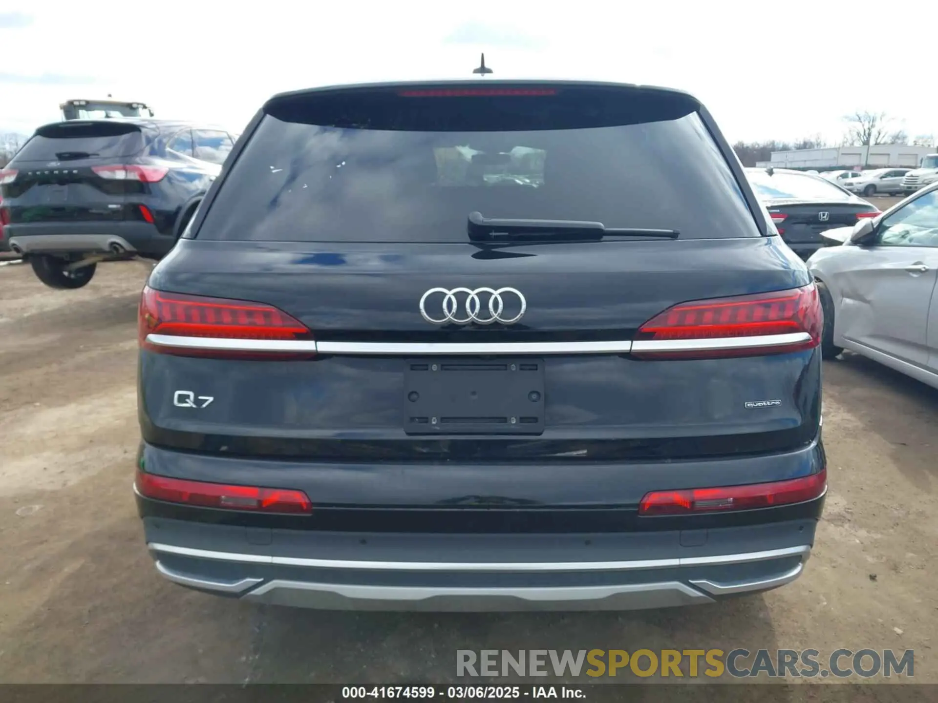 17 Photograph of a damaged car WA1AXAF74LD011455 AUDI Q7 2020