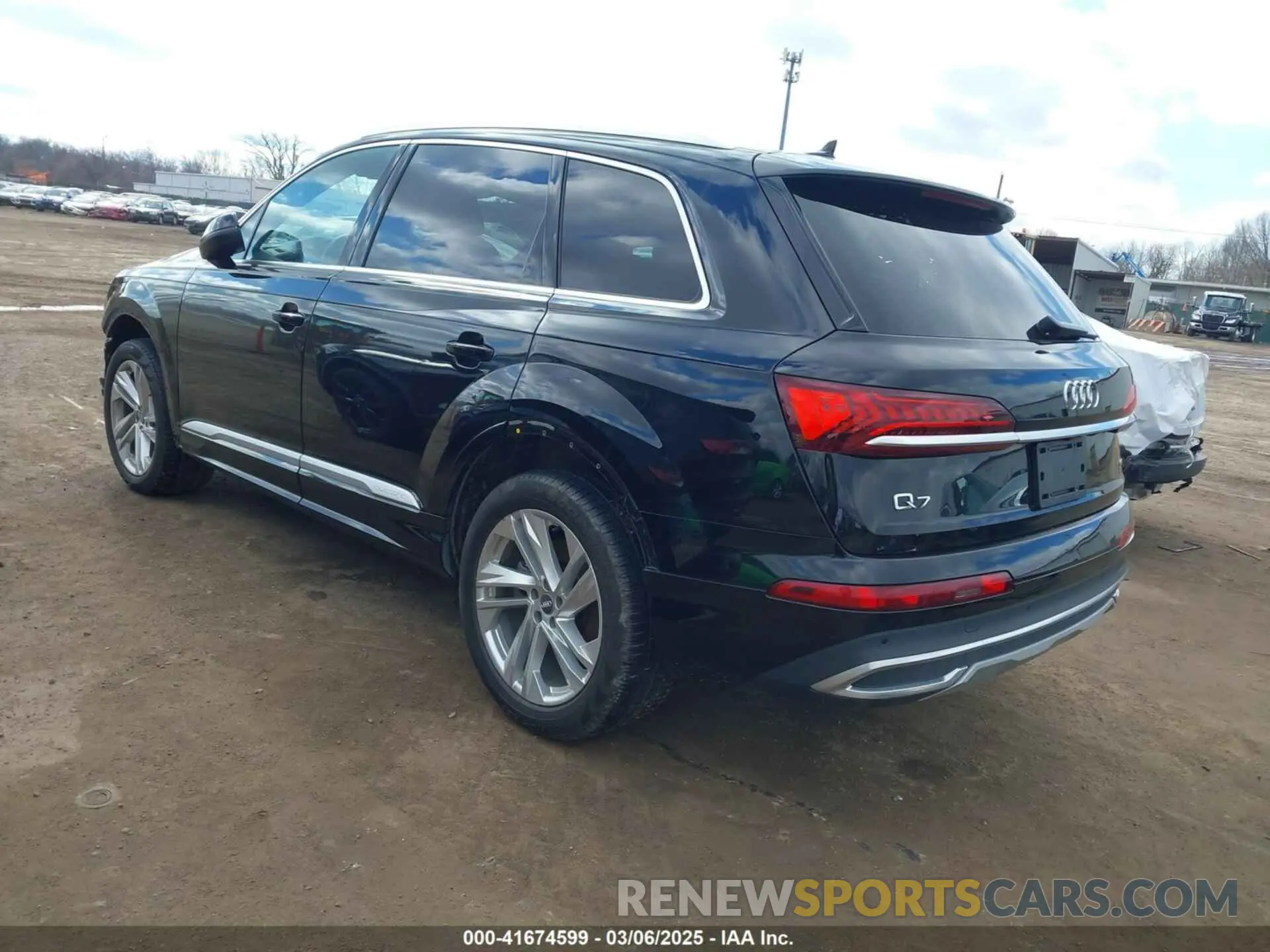 3 Photograph of a damaged car WA1AXAF74LD011455 AUDI Q7 2020