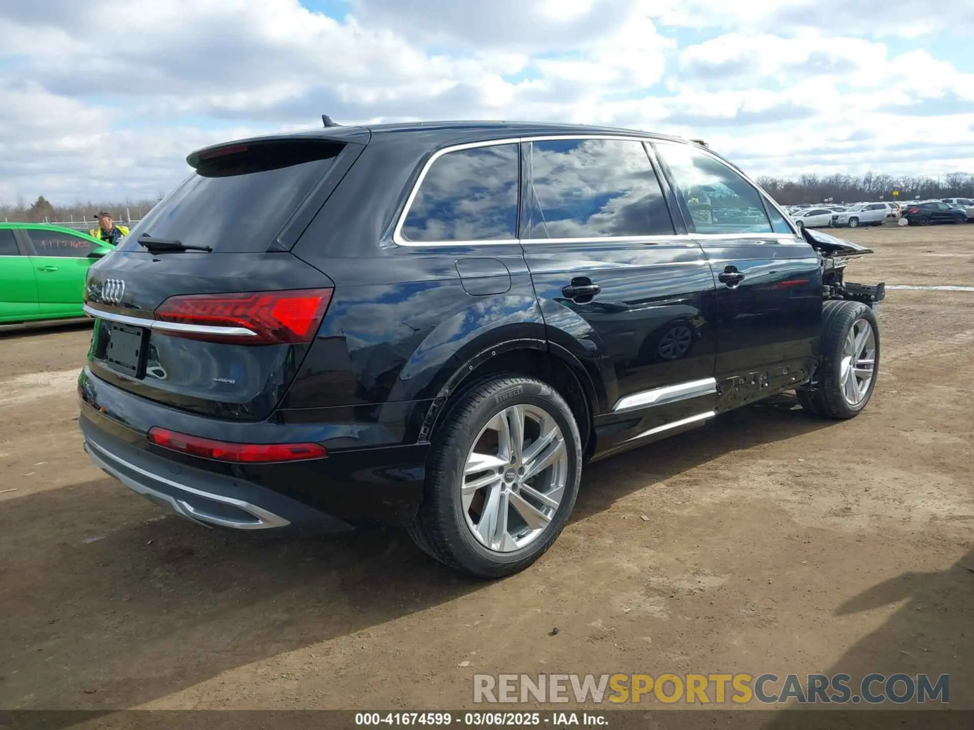 4 Photograph of a damaged car WA1AXAF74LD011455 AUDI Q7 2020