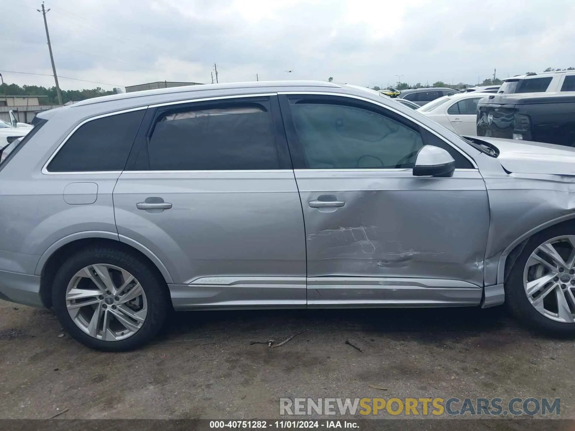 12 Photograph of a damaged car WA1AXAF79LD006607 AUDI Q7 2020