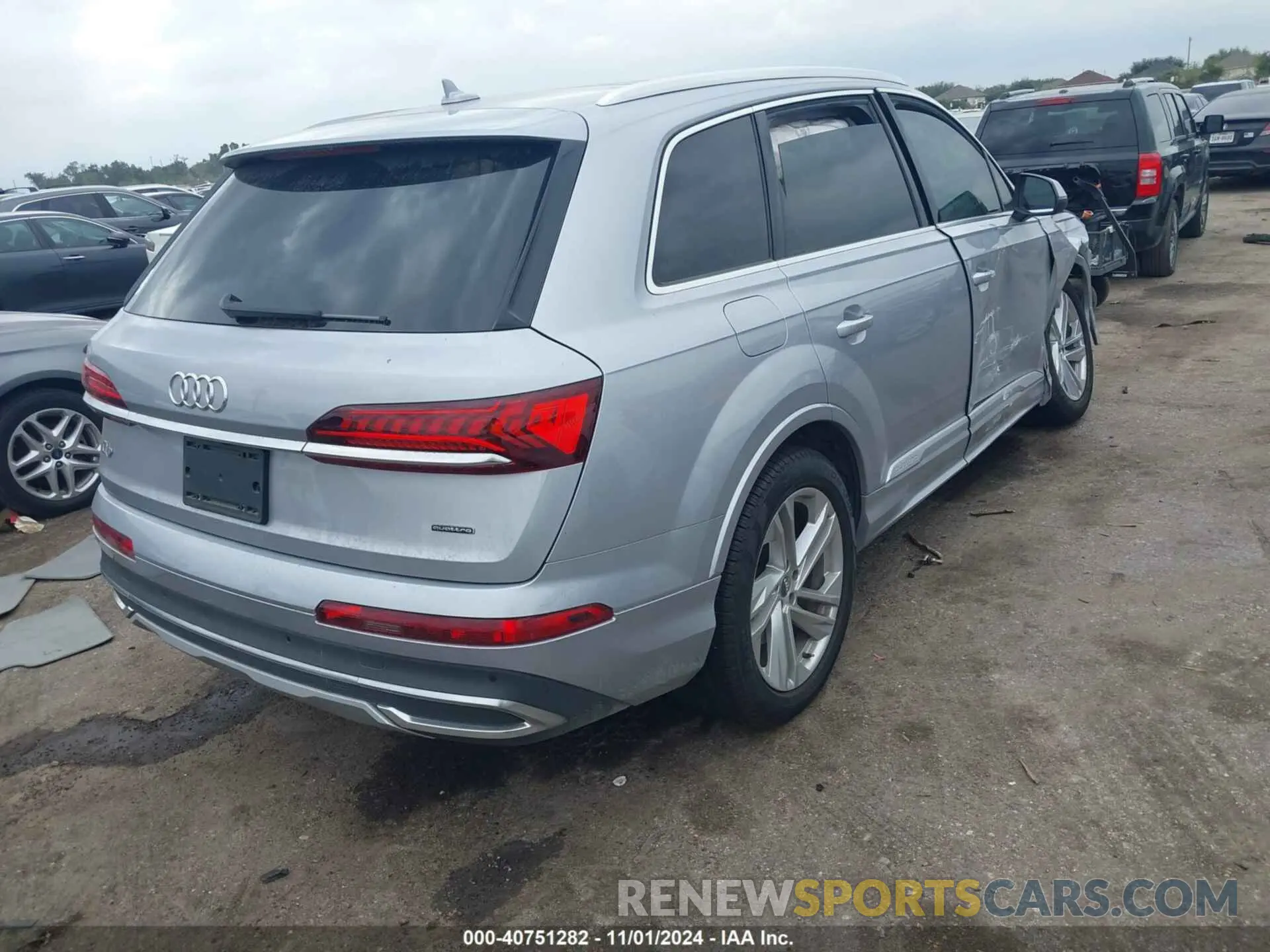 4 Photograph of a damaged car WA1AXAF79LD006607 AUDI Q7 2020