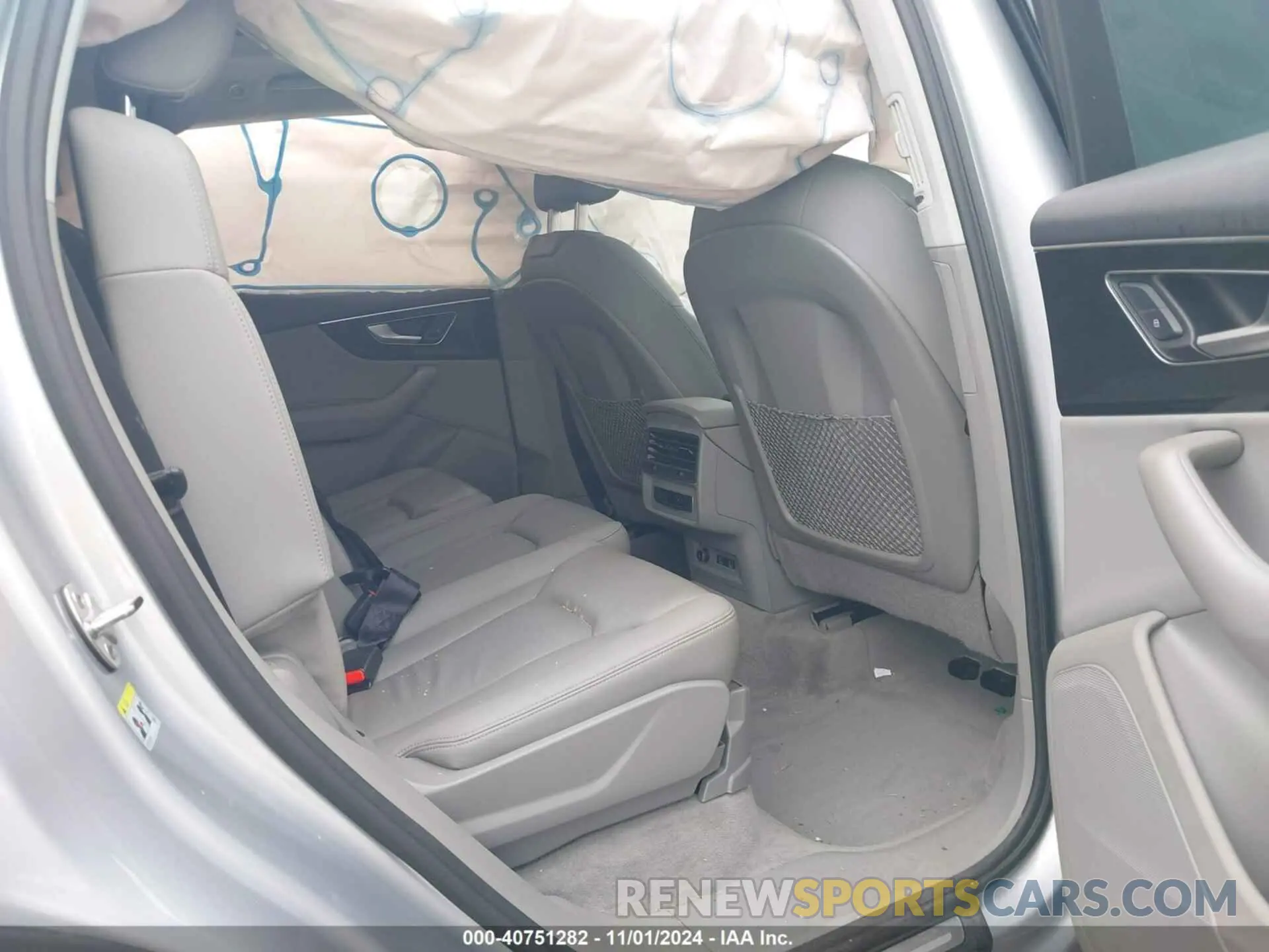 8 Photograph of a damaged car WA1AXAF79LD006607 AUDI Q7 2020