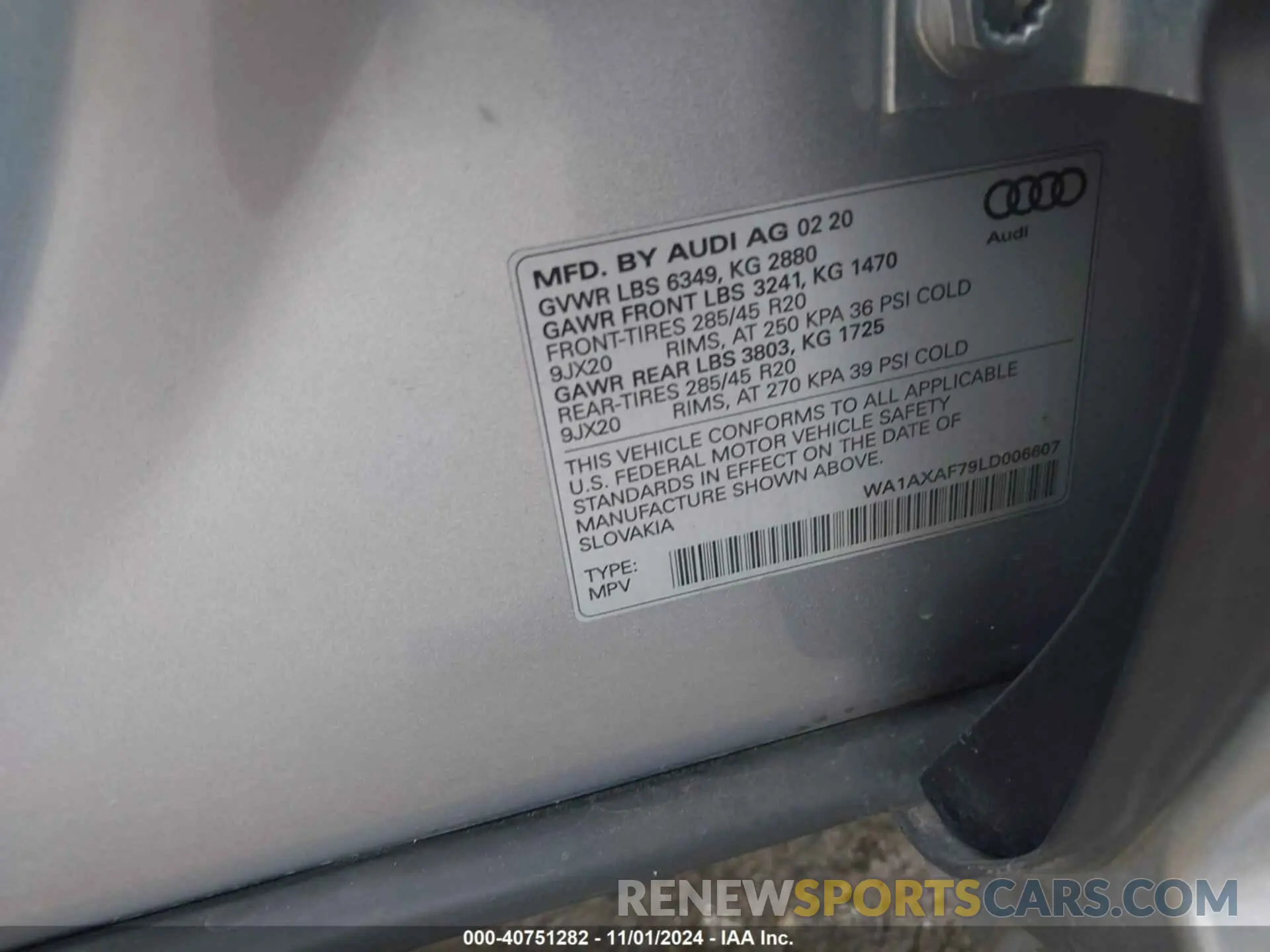9 Photograph of a damaged car WA1AXAF79LD006607 AUDI Q7 2020