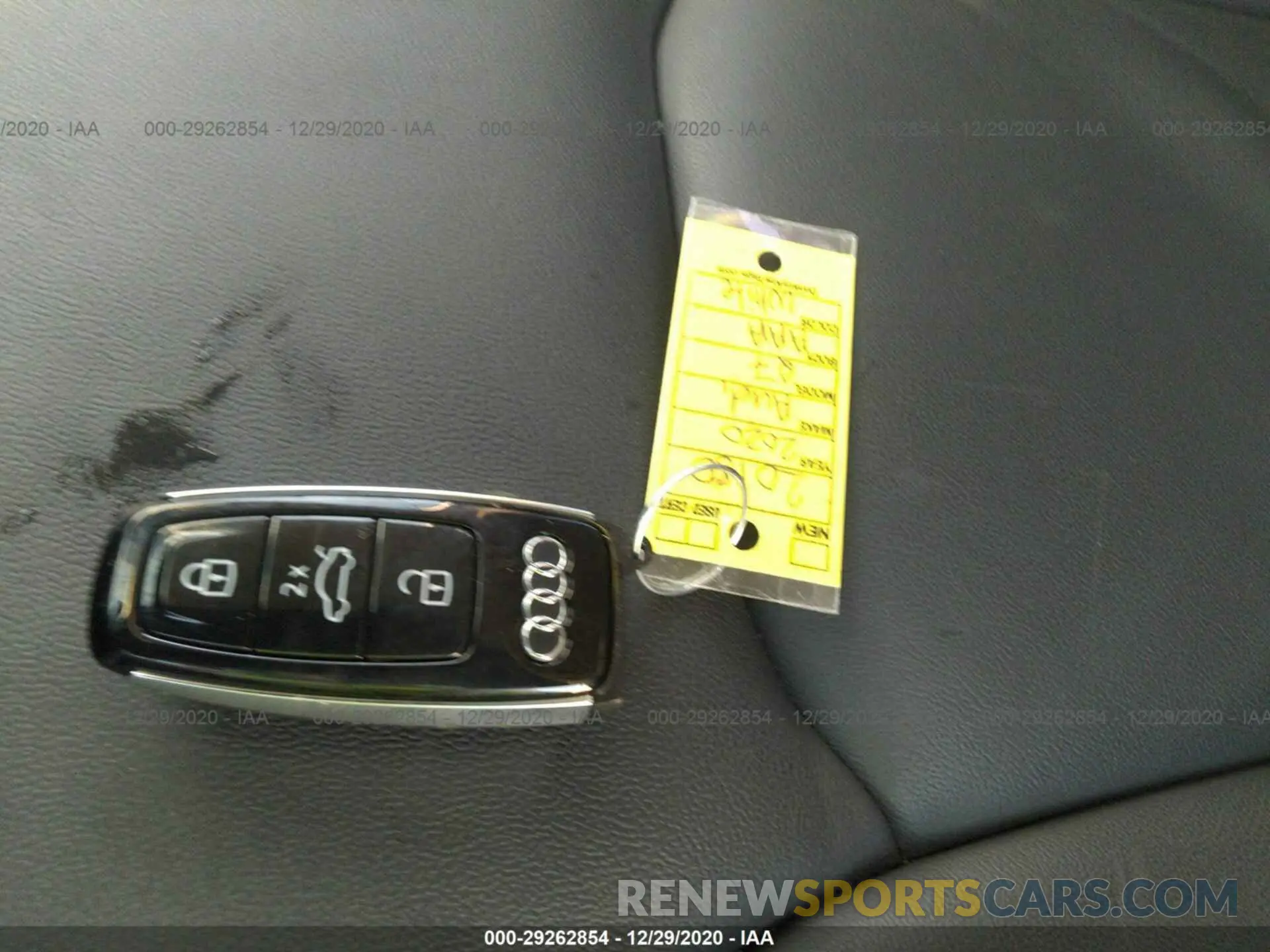 11 Photograph of a damaged car WA1AXAF7XLD000721 AUDI Q7 2020