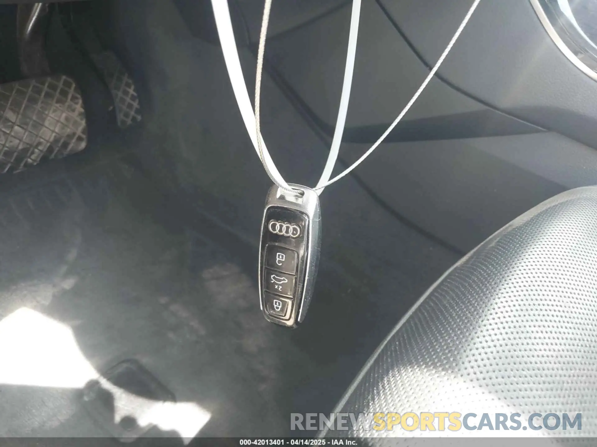11 Фотография поврежденного автомобиля WA1LJAF76LD010317 AUDI Q7 2020