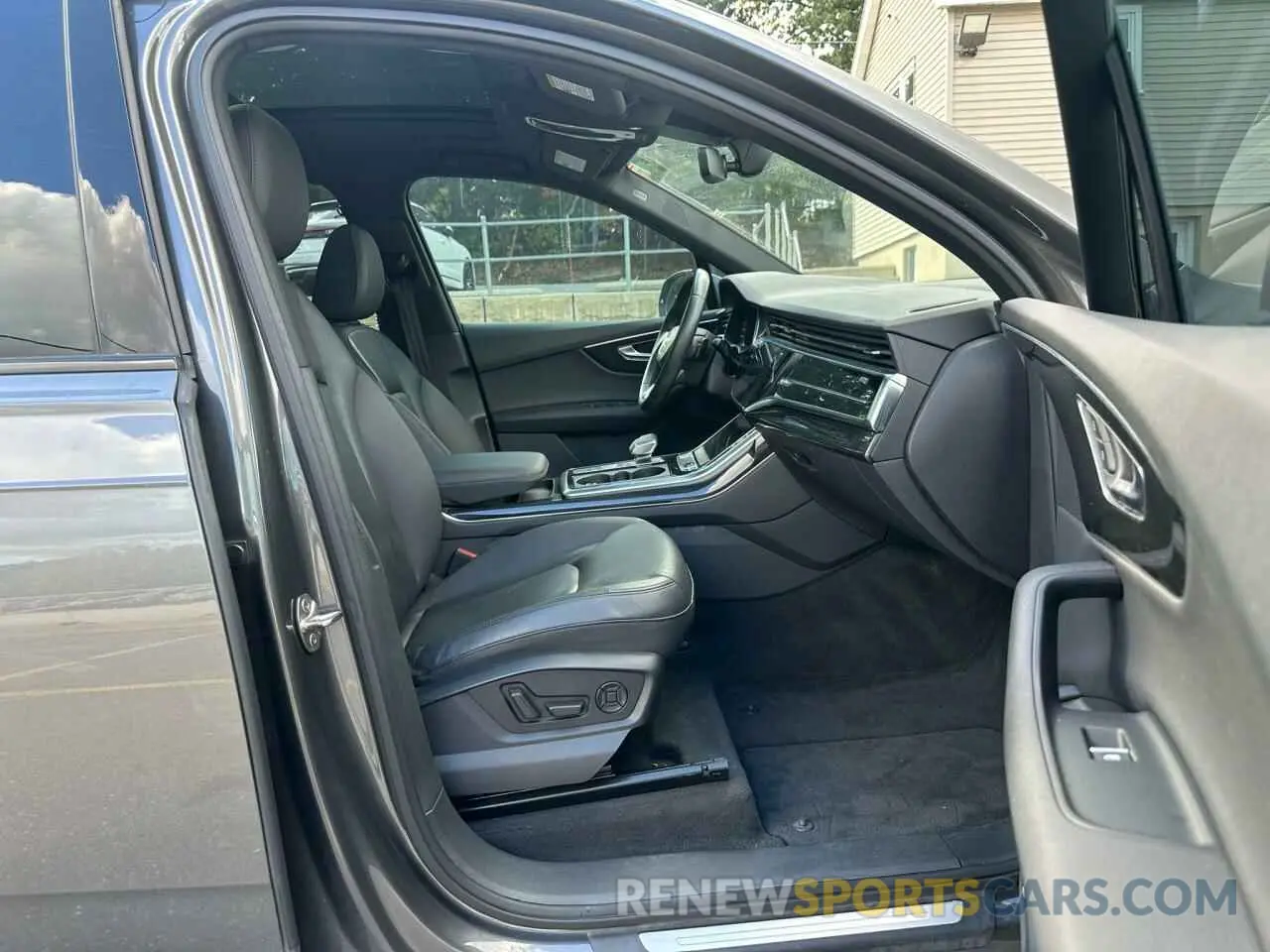 8 Фотография поврежденного автомобиля WA1LXAF71LD004634 AUDI Q7 2020