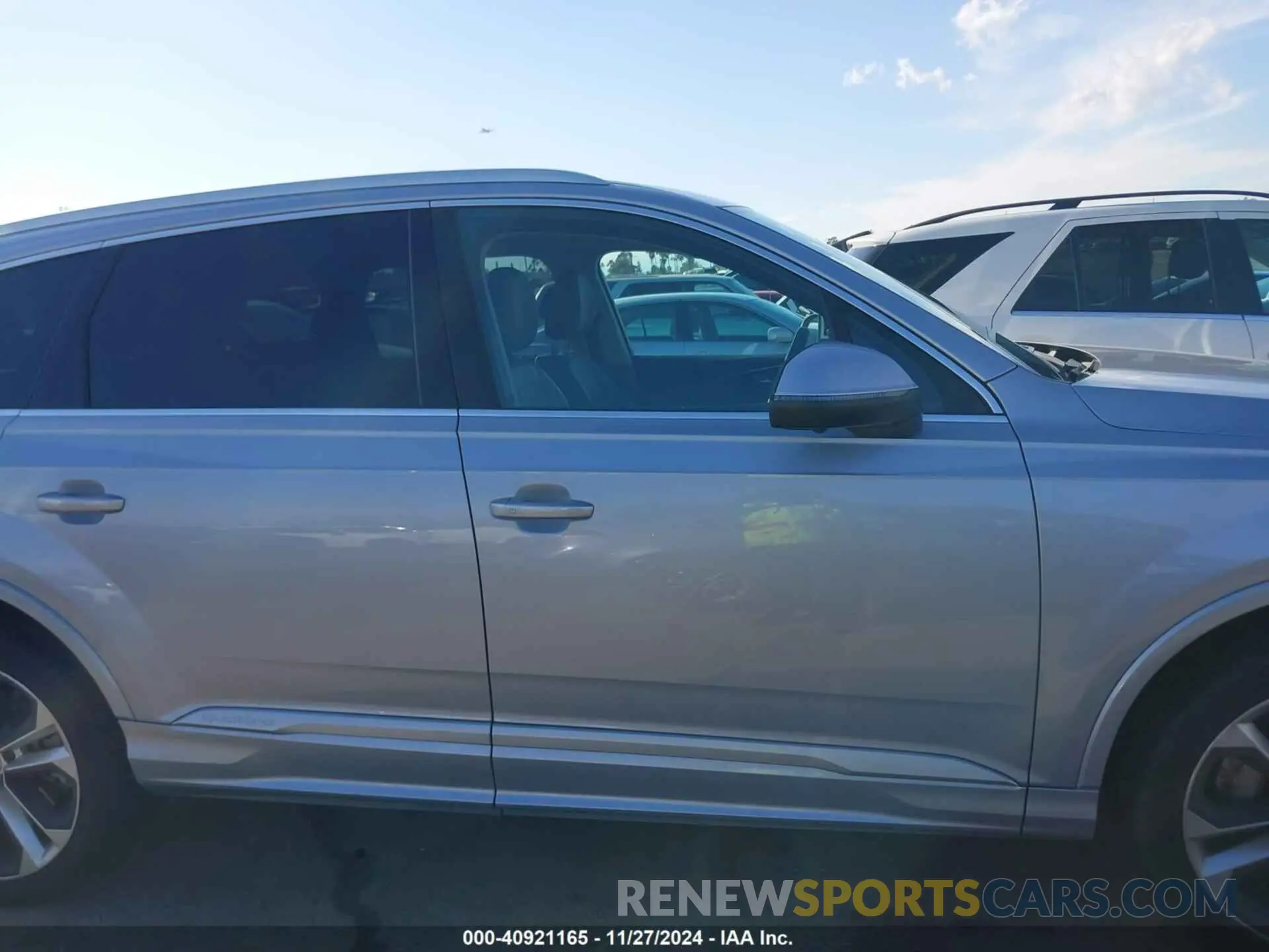 13 Фотография поврежденного автомобиля WA1LXAF71LD013253 AUDI Q7 2020