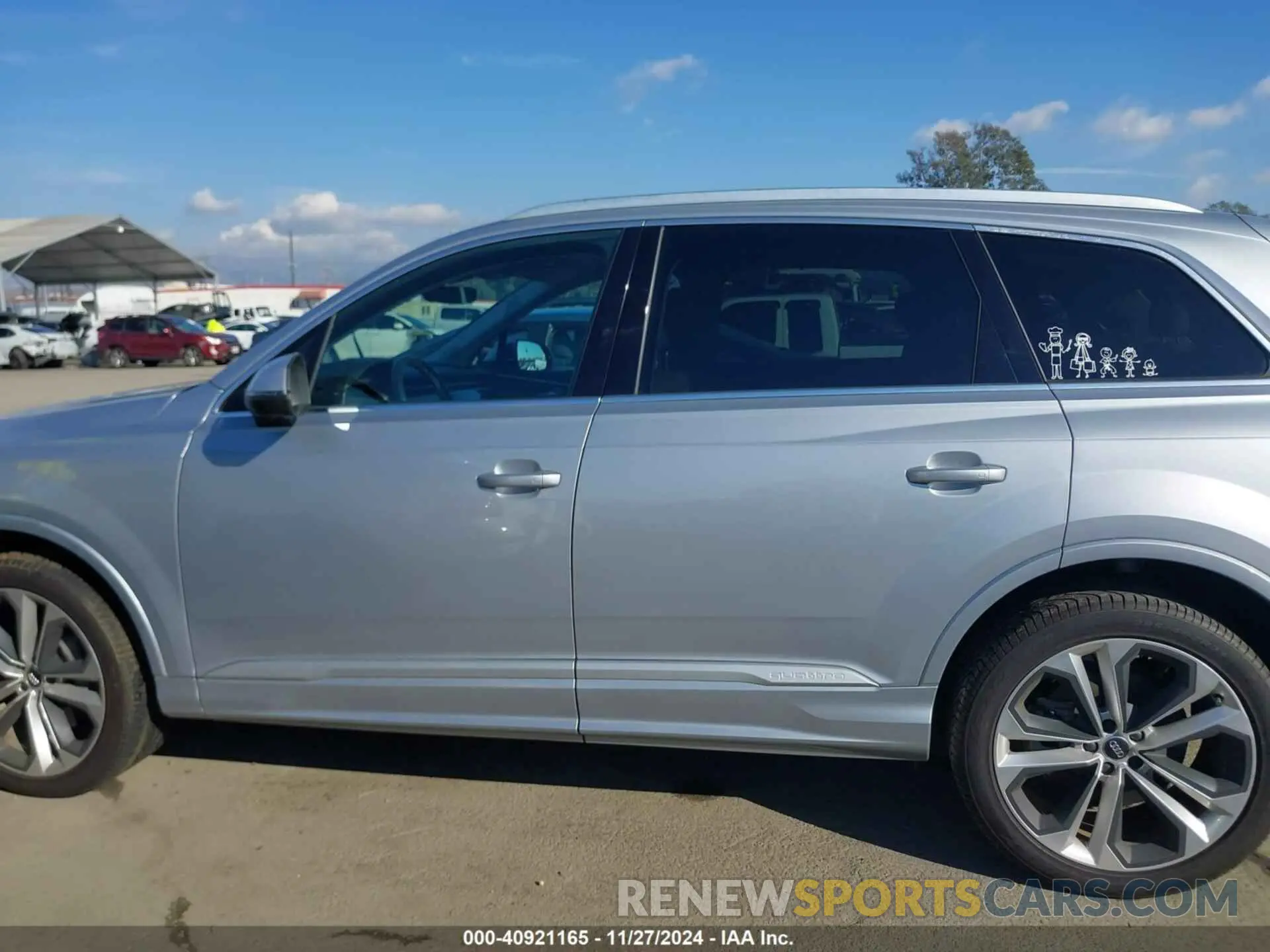 14 Фотография поврежденного автомобиля WA1LXAF71LD013253 AUDI Q7 2020