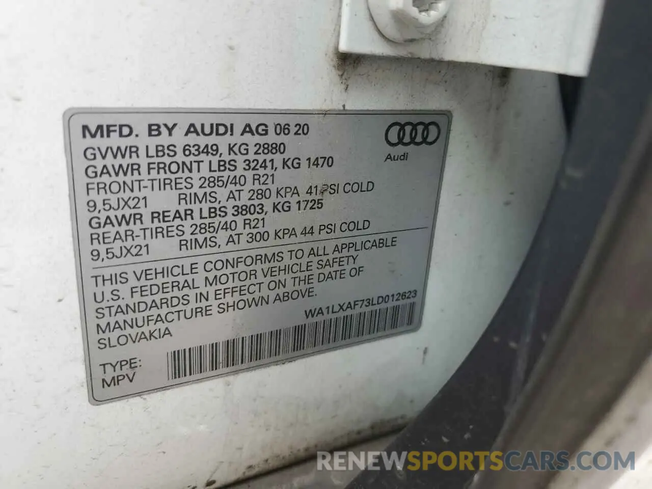 13 Фотография поврежденного автомобиля WA1LXAF73LD012623 AUDI Q7 2020