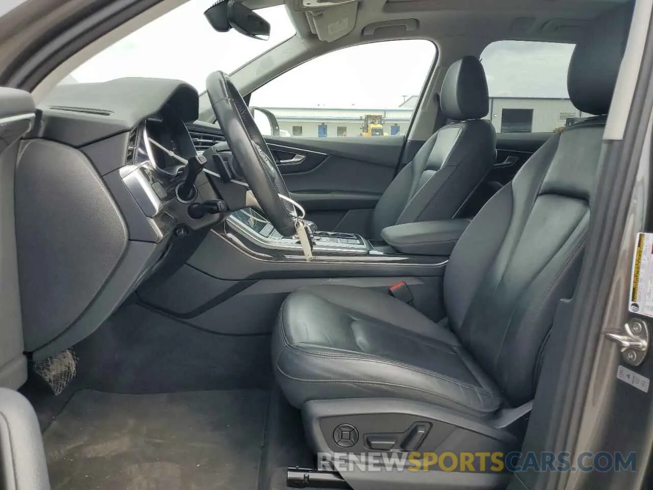 7 Photograph of a damaged car WA1LXAF76LD002457 AUDI Q7 2020