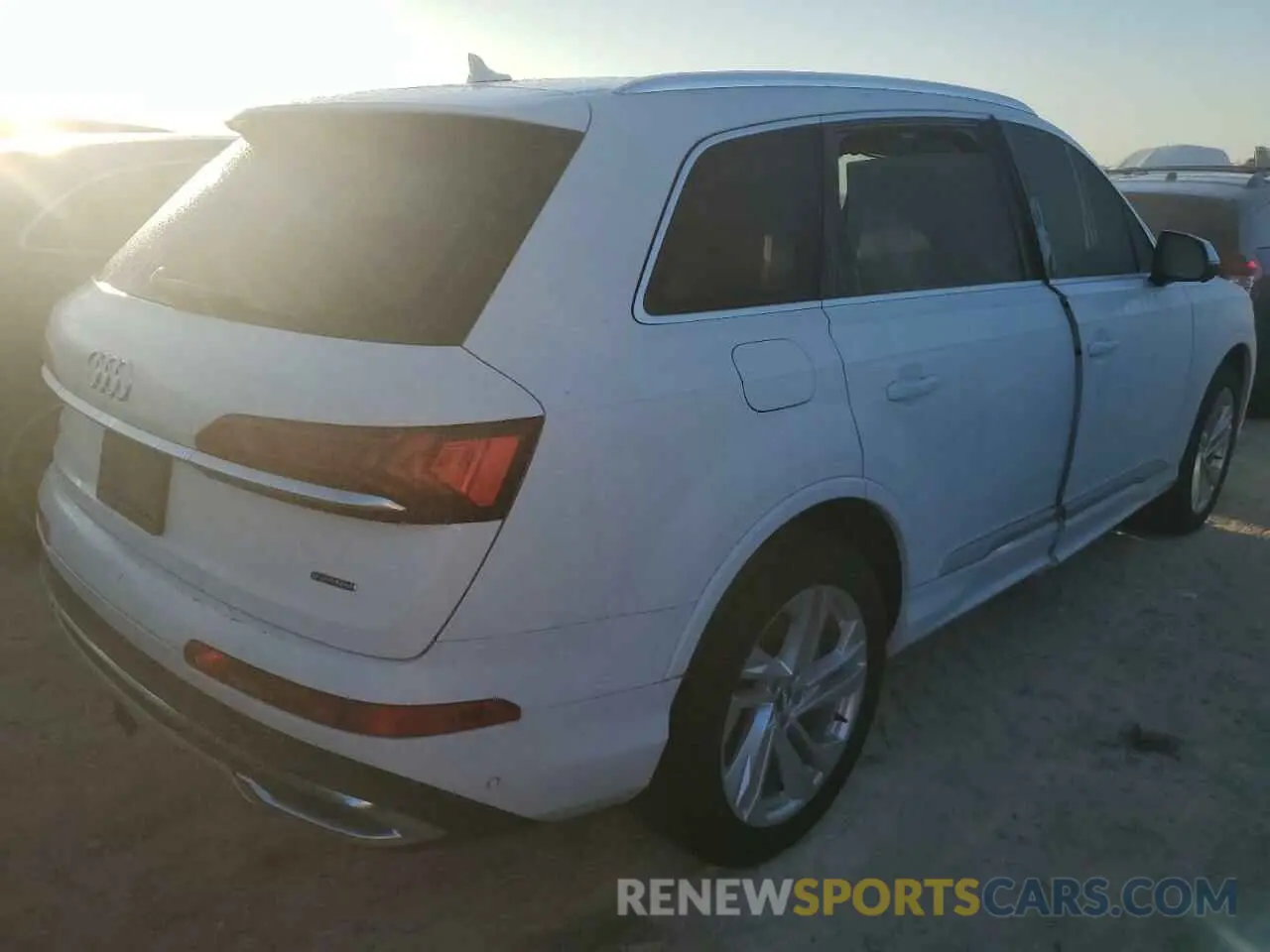 3 Фотография поврежденного автомобиля WA1LXAF7XLD001814 AUDI Q7 2020