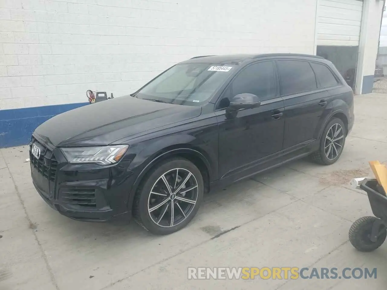 1 Photograph of a damaged car WA1VXAF70LD011731 AUDI Q7 2020